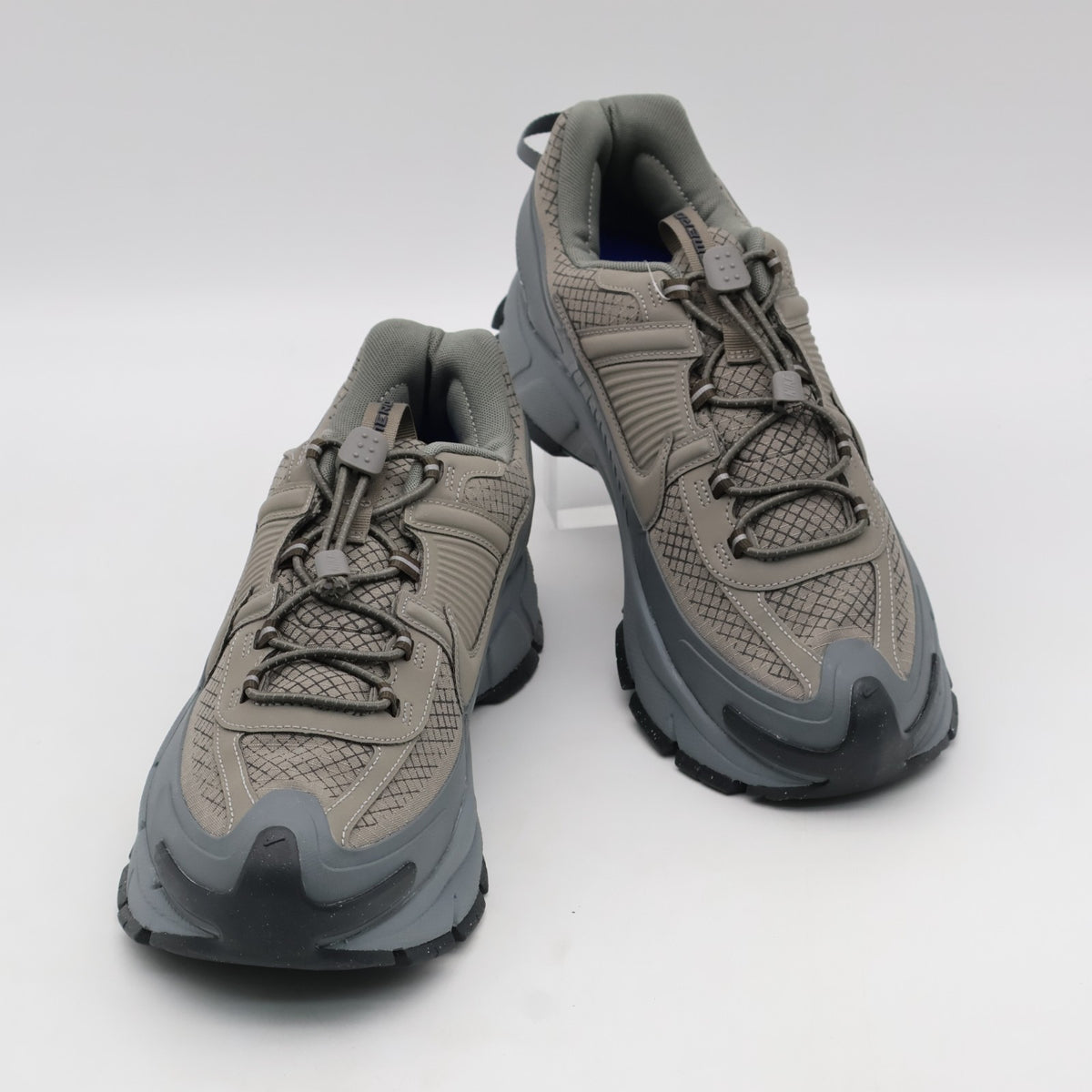 HV6901-001 Nike Zoom Vomero Roam Metallic Pewter Cool Grey Anthracite (Men's)