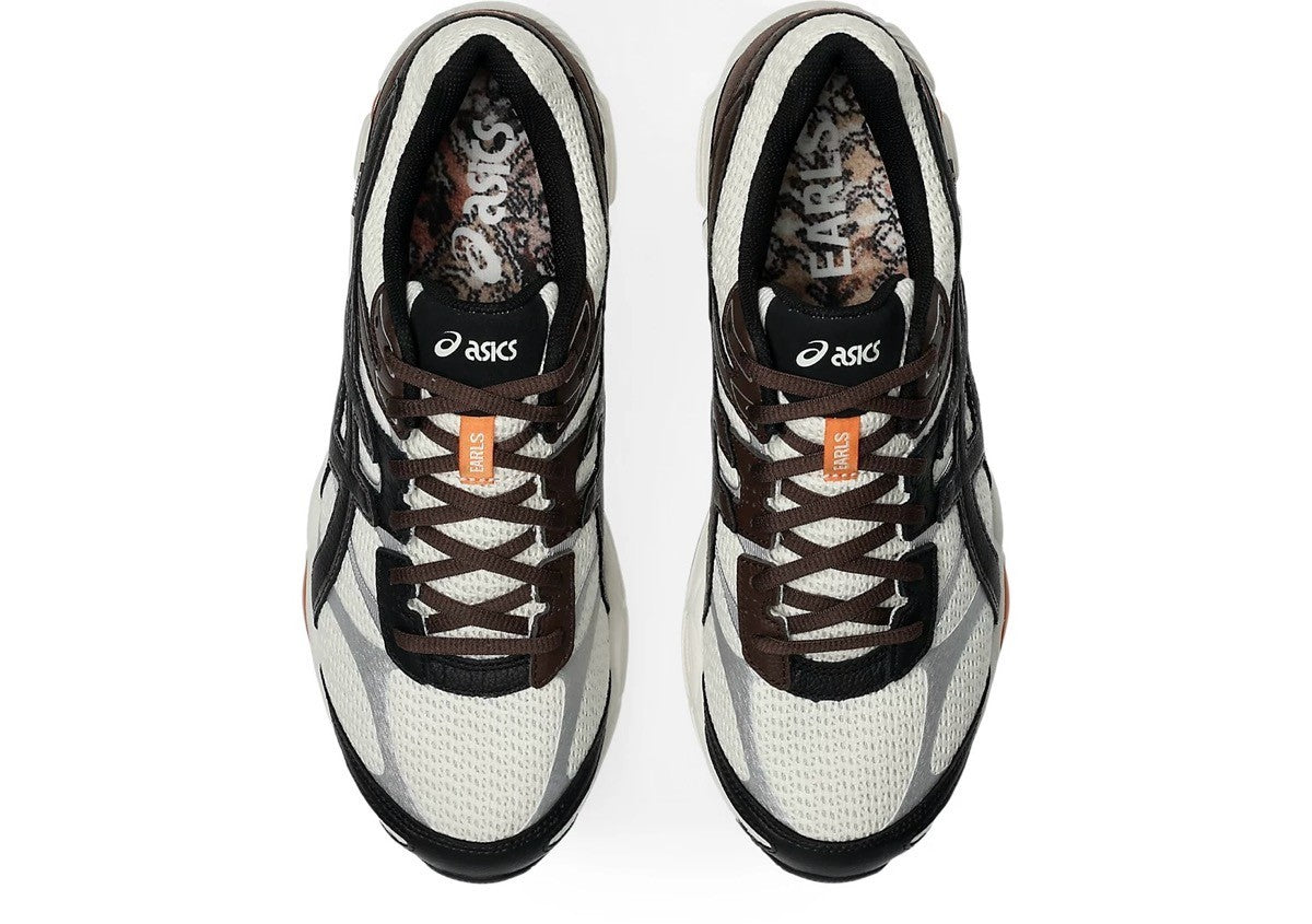 1203B053-200 EARLS Ã Asics Gel-Cumulus 16 Coconut Milk Black (Men's)