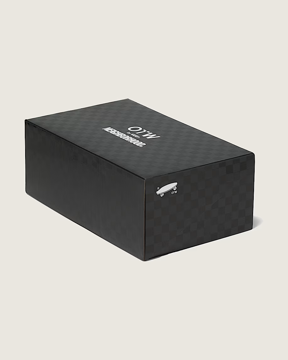 SNDN-SNKR-10282 NEIGHBORHOOD Ã OTW by Vans Classic Slip-On 98 Black (Men's)
