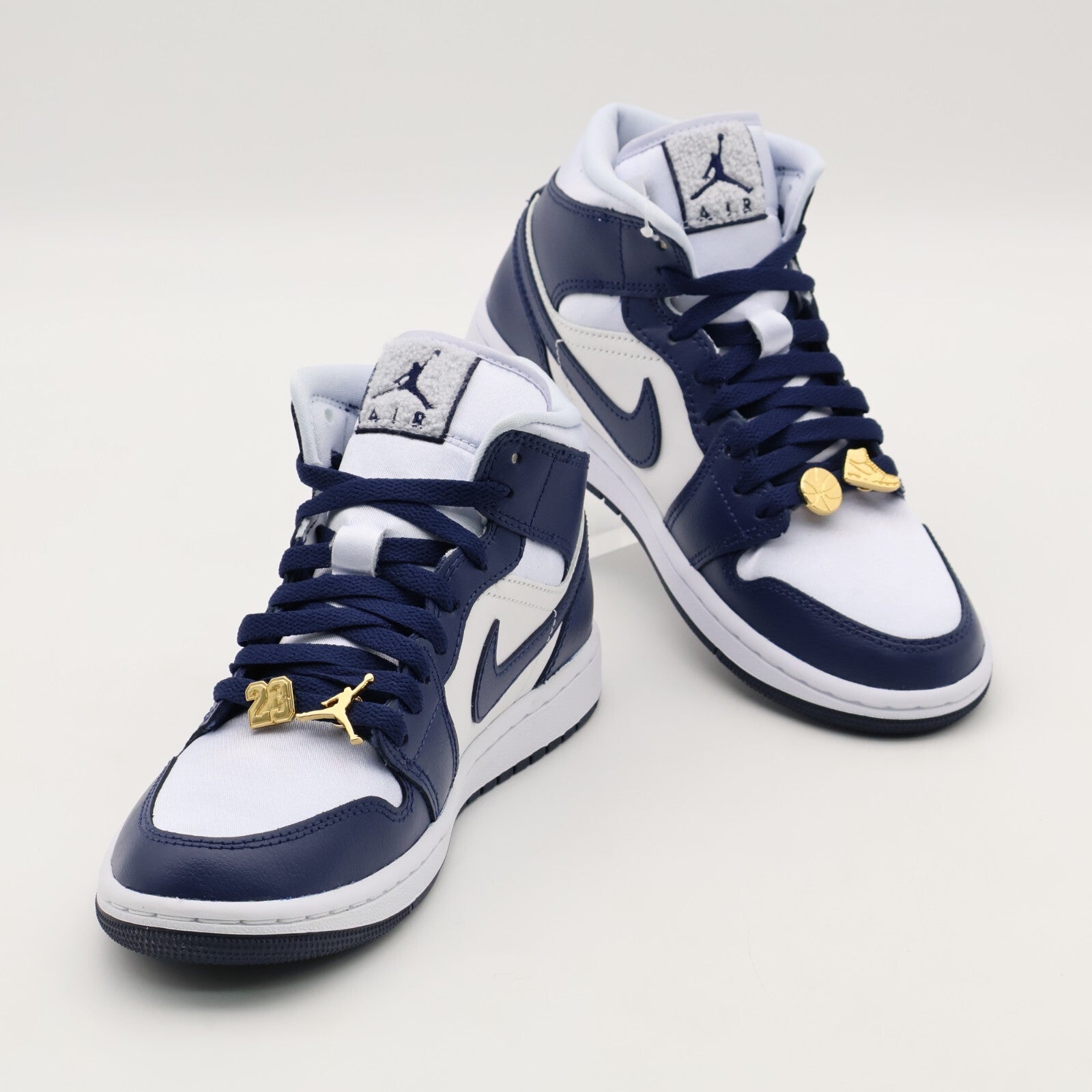 FZ8777-044 Nike Air Jordan 1 Mid Football Grey Mid Night Navy (Women's)