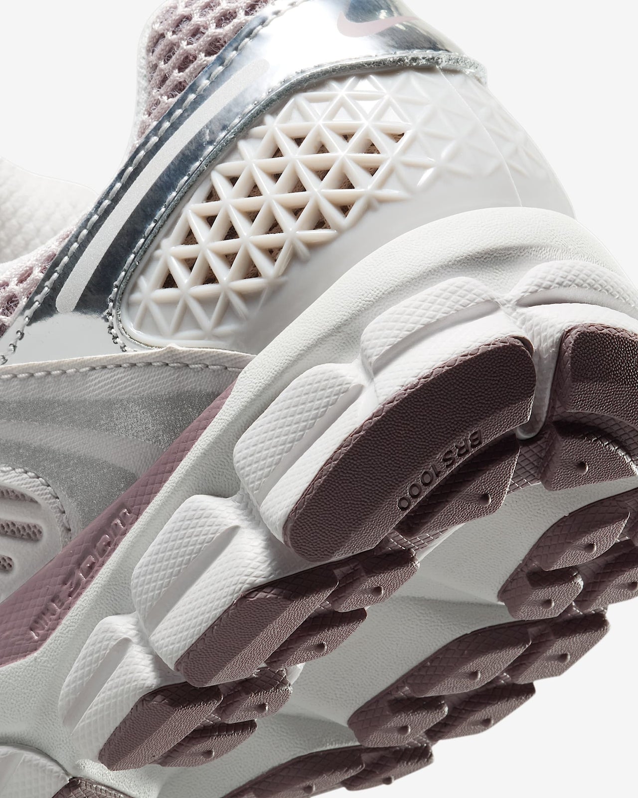 HV6417-001 Nike Zoom Vomero 5 Vast Grey Metallic Silver (Women's)