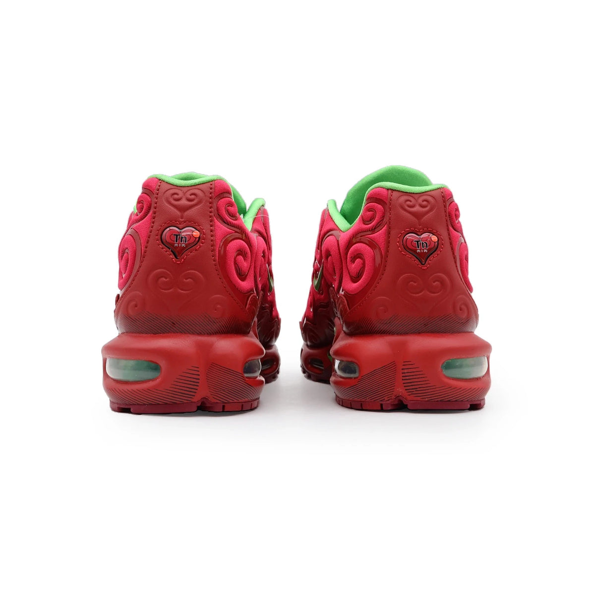 IW1282-600 One Piece Ã Nike Air Max Plus "Devil Fruits/Ope Ope" (Men's)