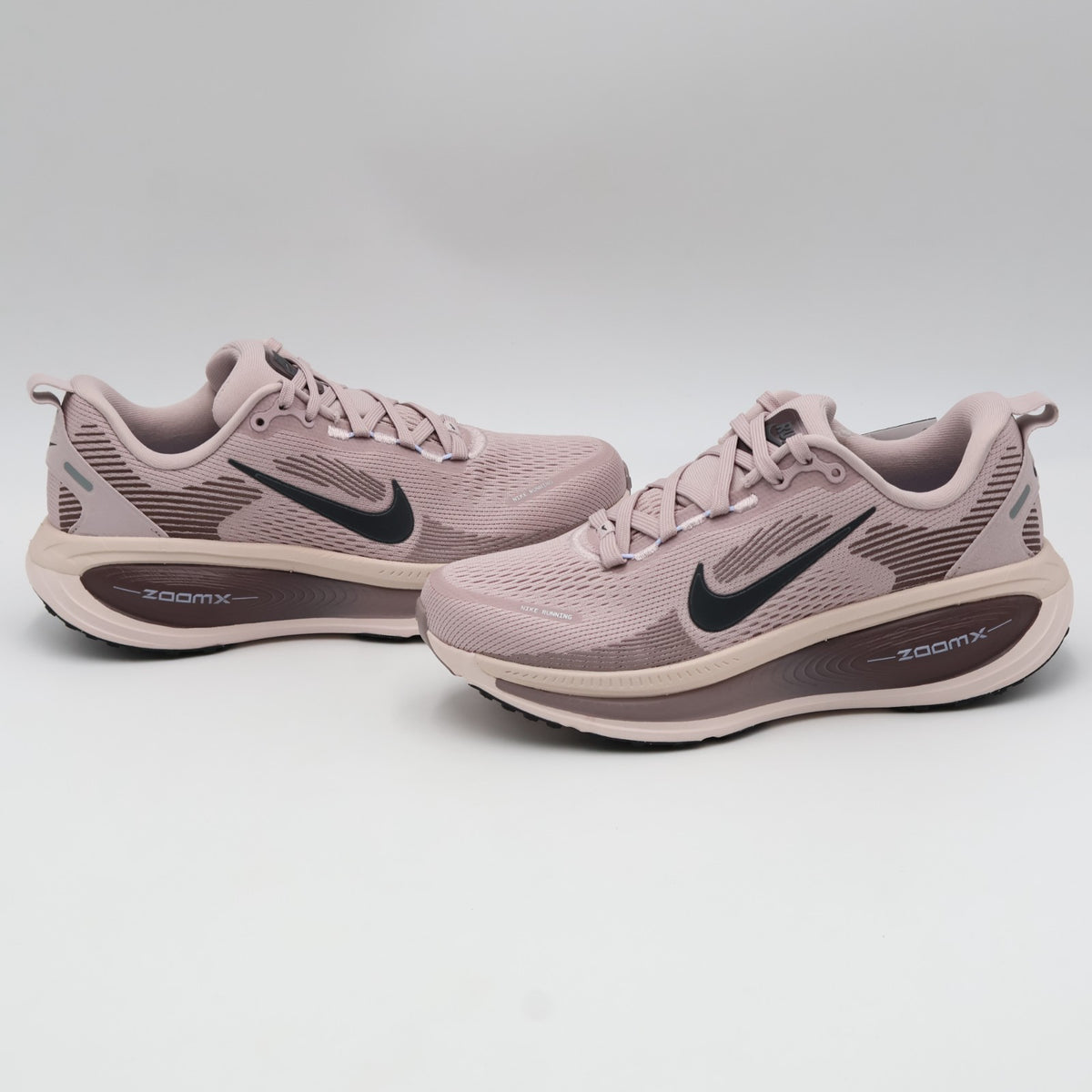 HM6804-607 Nike Vomero 18 Particle Rose Silt Red Tattoo Off Noir (Women's)
