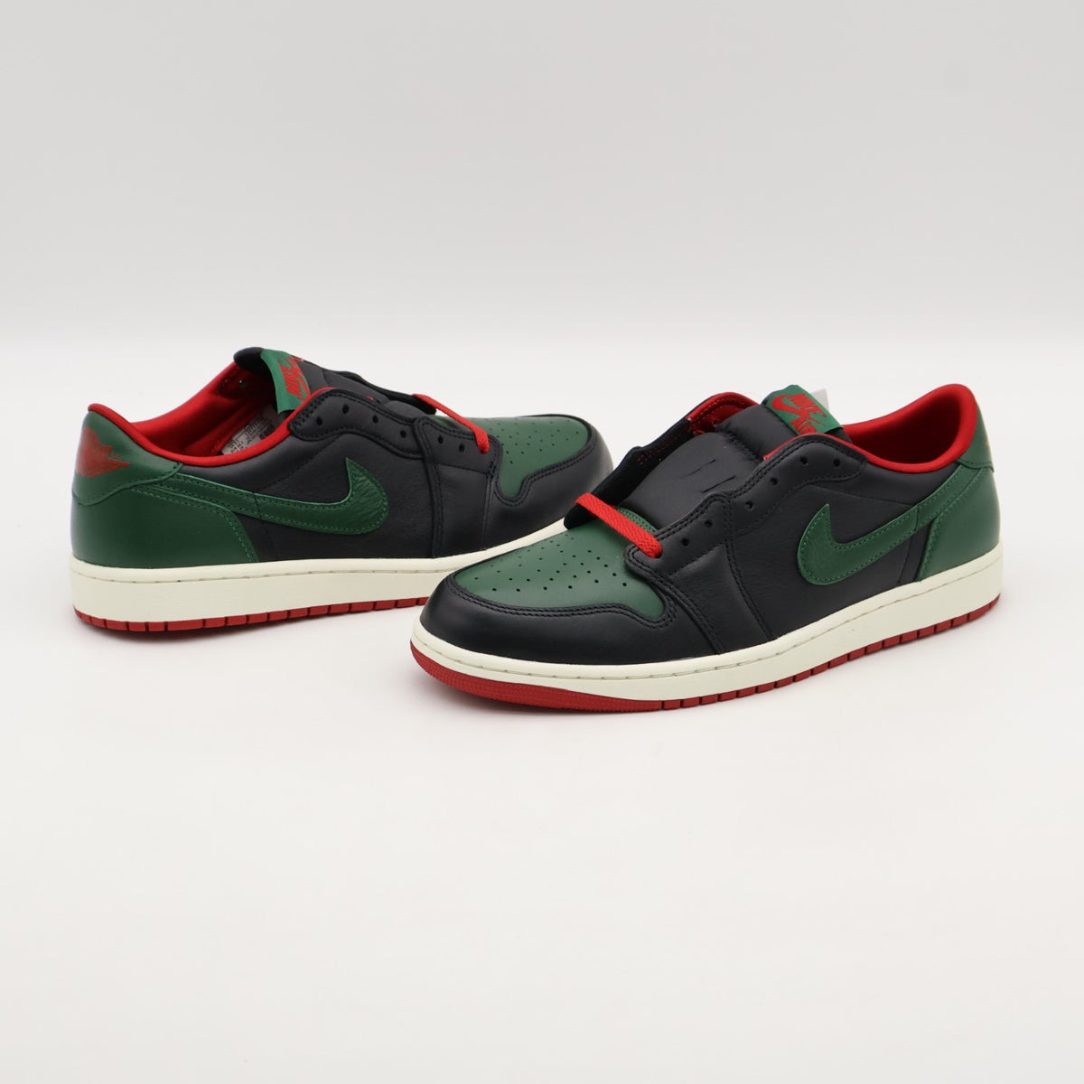 CZ0775-036 Nike Air Jordan 1 Retro Low OG Black and Gorge Green (Women's)