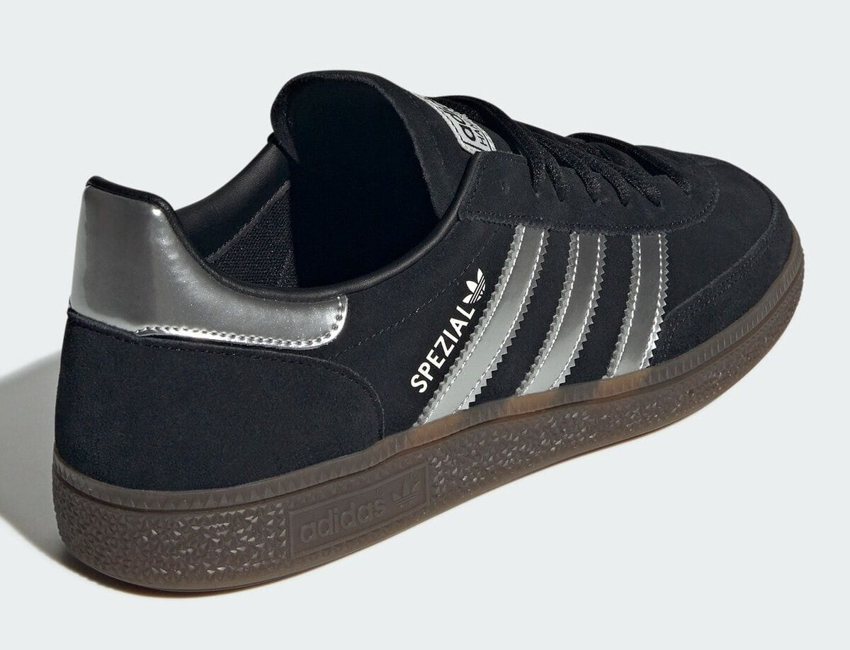 JP5356 adidas Originals Handball Spezial Core Black Silver Metallic Gum5 (Men's)