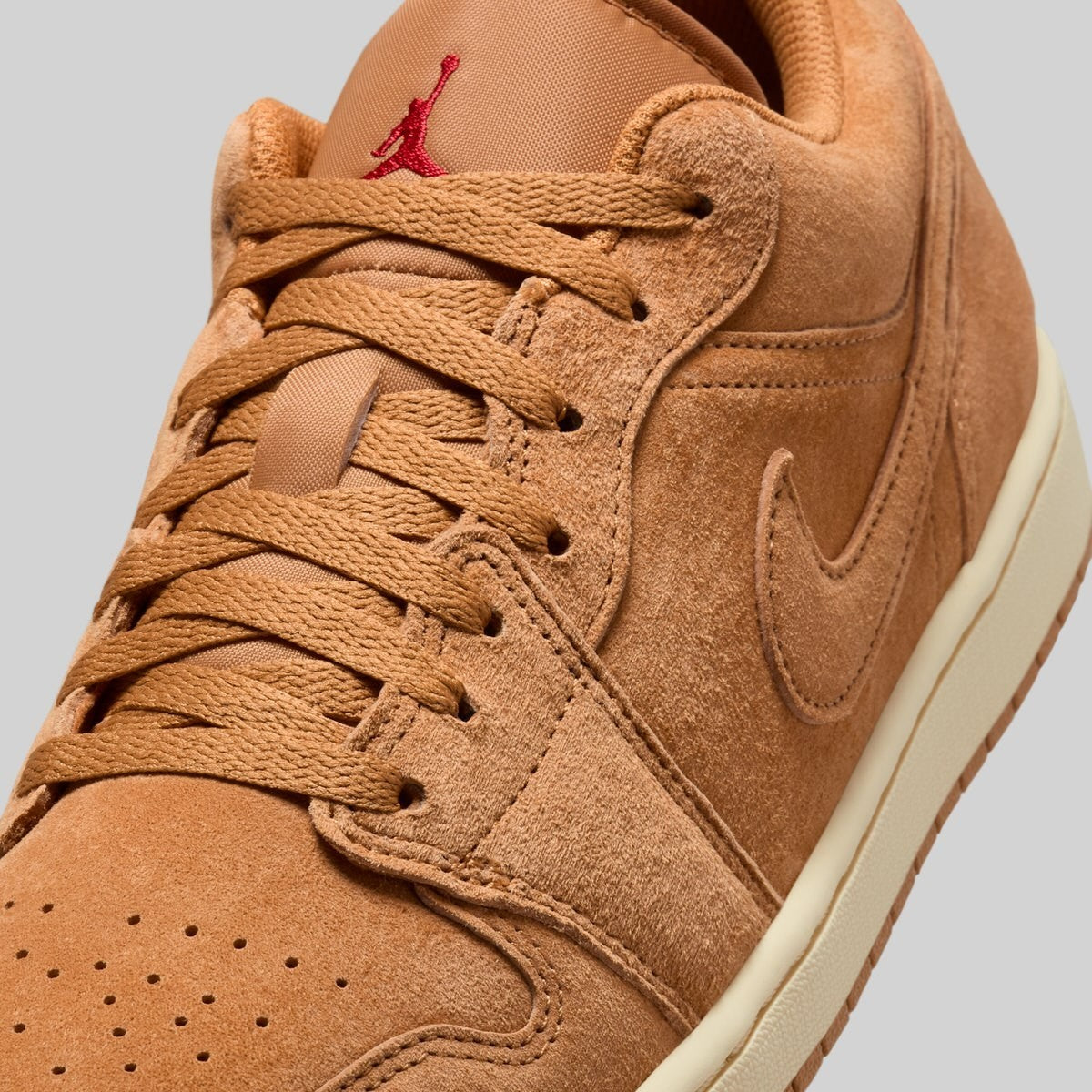 HV4089-200 NIKE AIR JORDAN 1 LOW FLAX VARSITY RED MUSLIN (Men's)