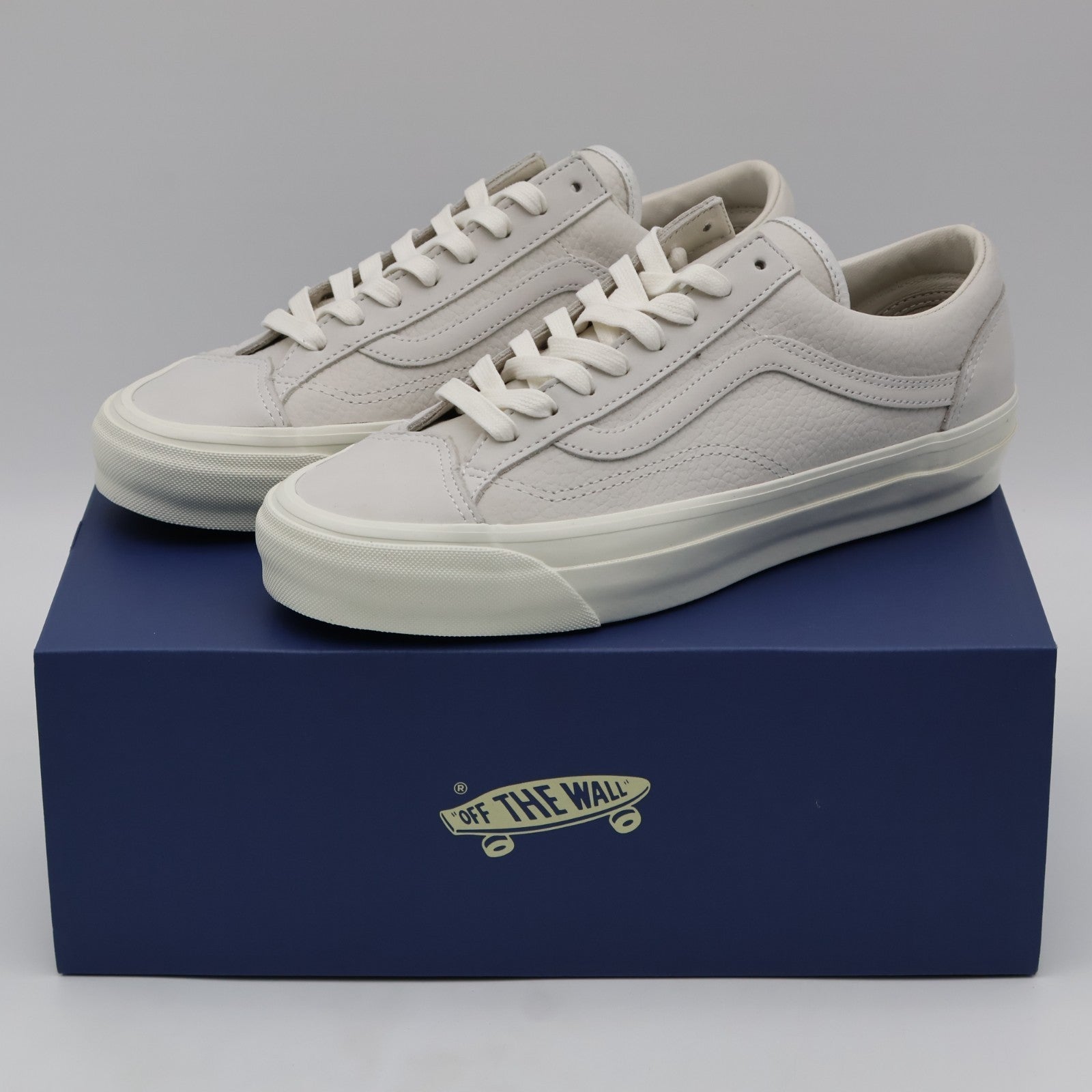 VN000D57WHT Vans Premium Old Skool 36 Le Marais White (Men's)
