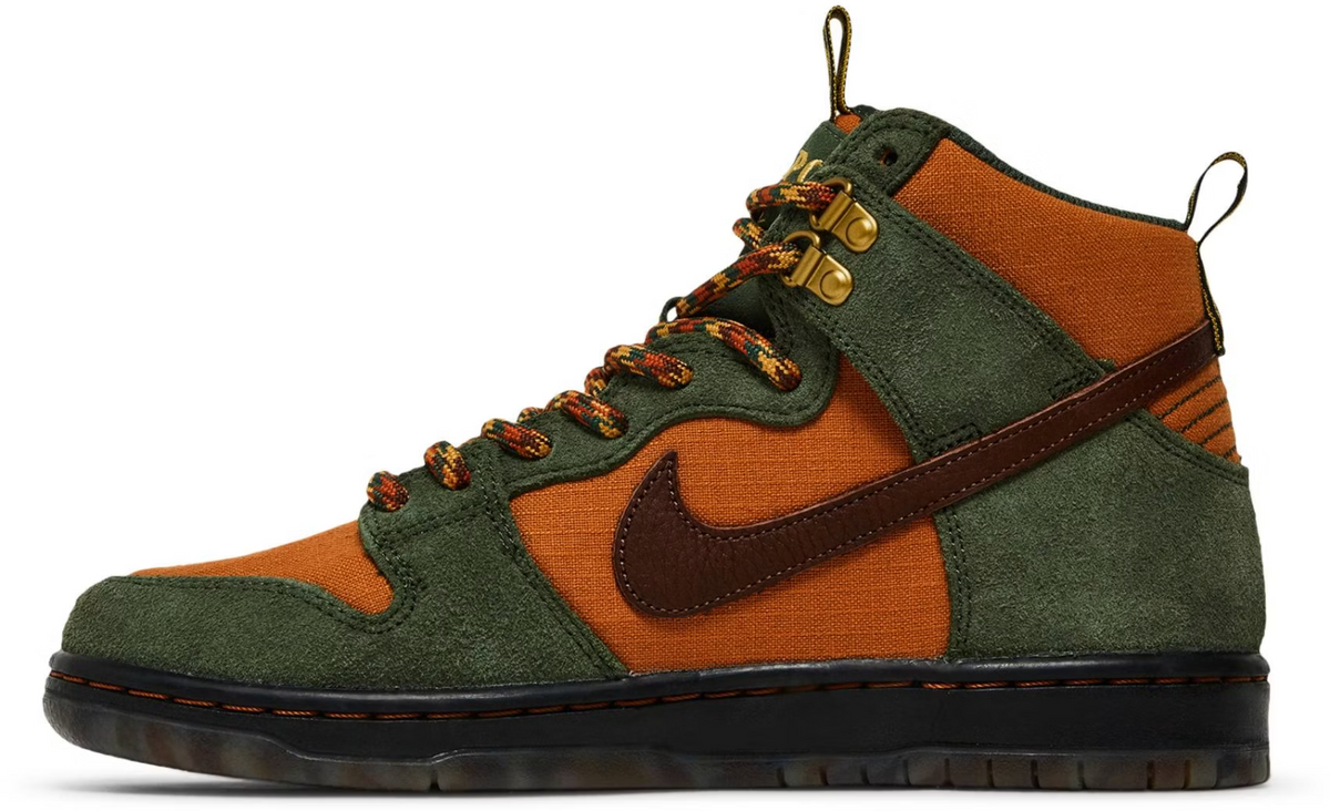 DO6119-300 PASS~PORT Ã Nike SB Dunk High "Work Boot" (Men's)