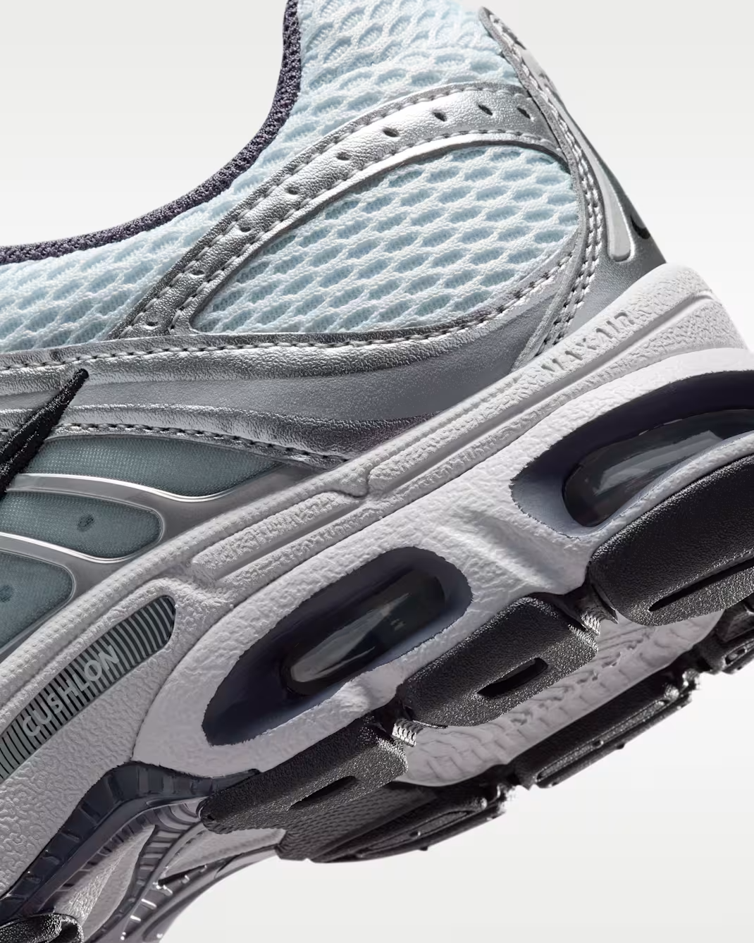 HQ2056-013 Nike Air Max Moto 2K "Pure Platinum/Metallic Silver" (Women's)