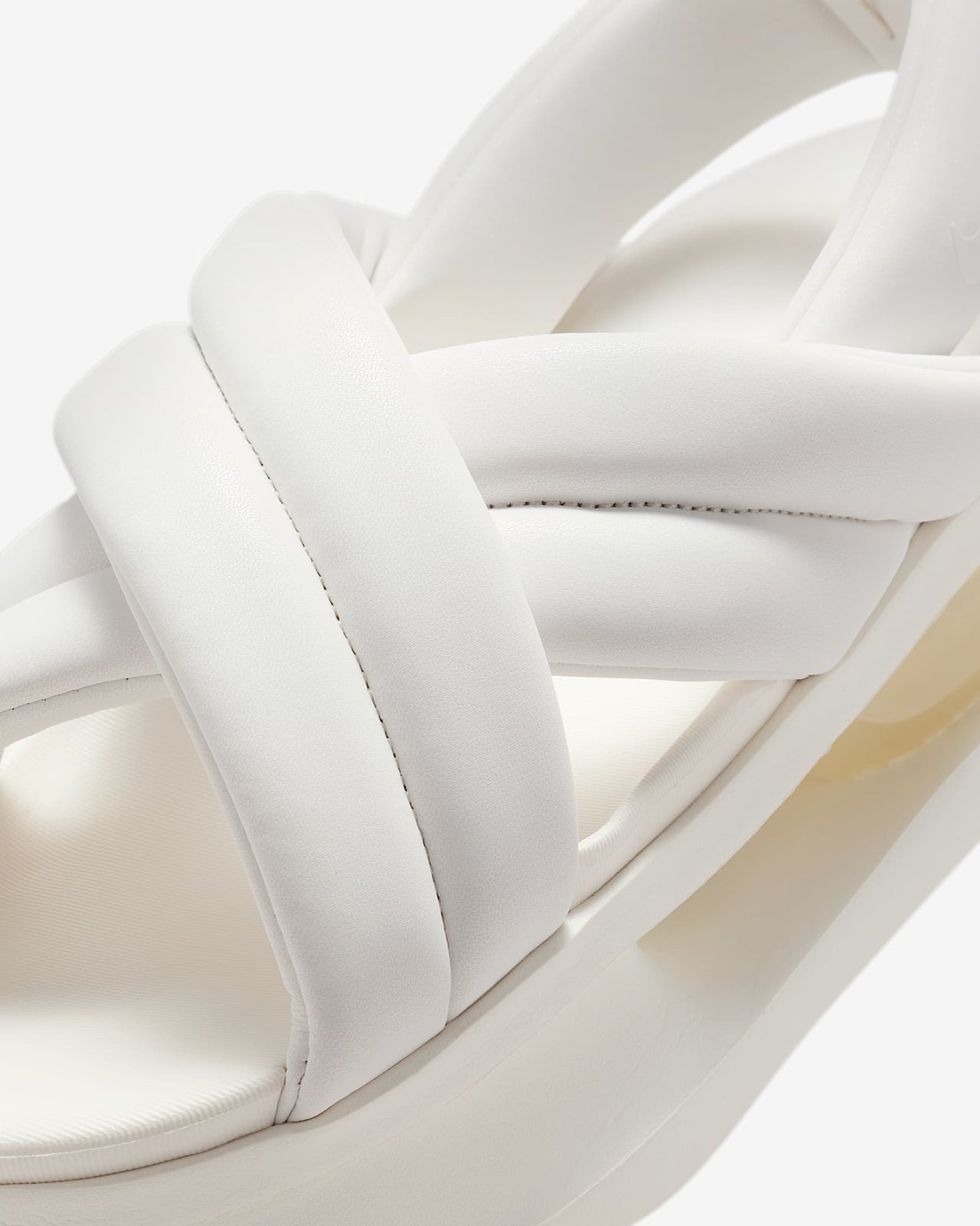 FJ5929-100 Nike Air Max Isla Summit White Phantom Summit White (Women's)