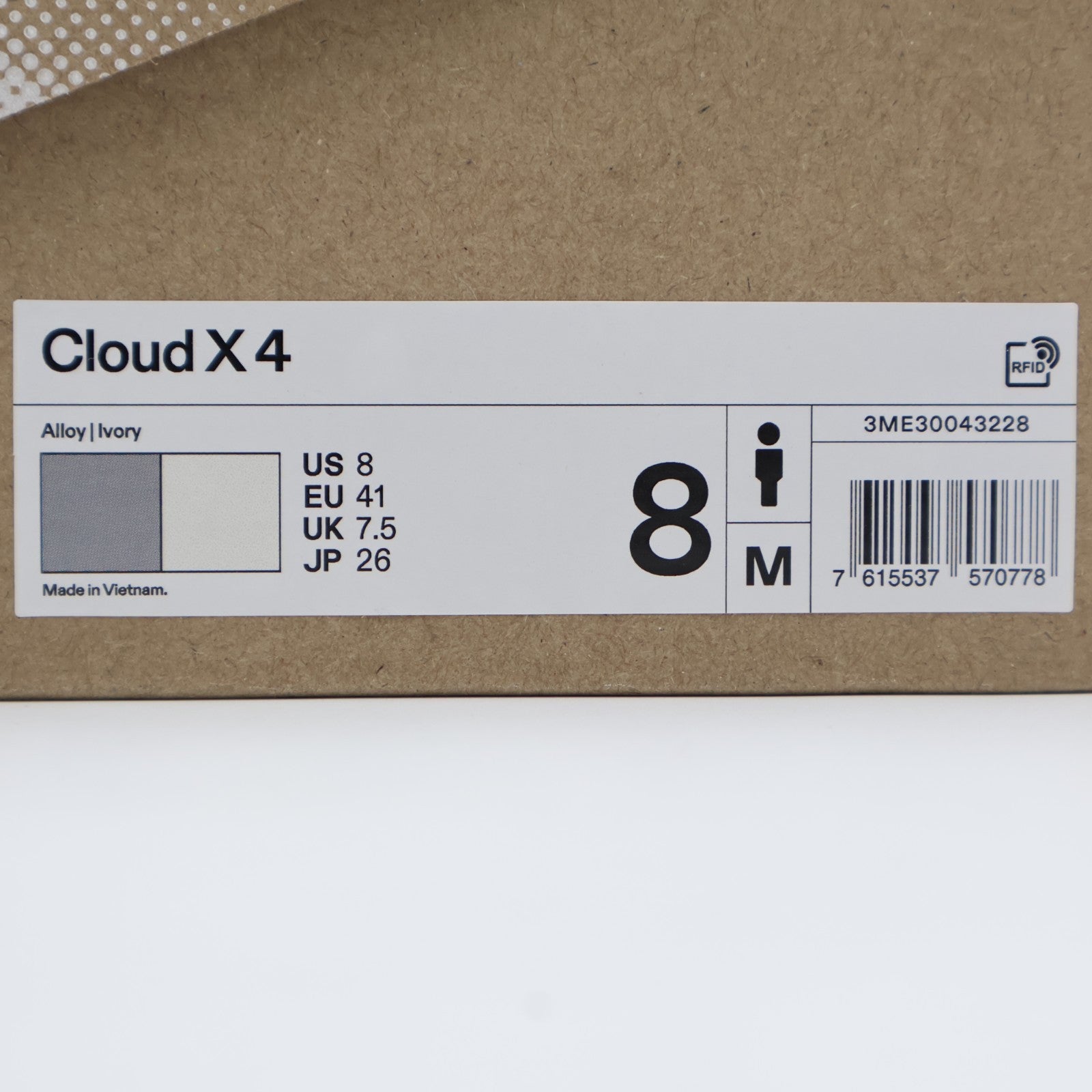 3ME30043228 On Cloud X 4 "Alloy/Ivory"