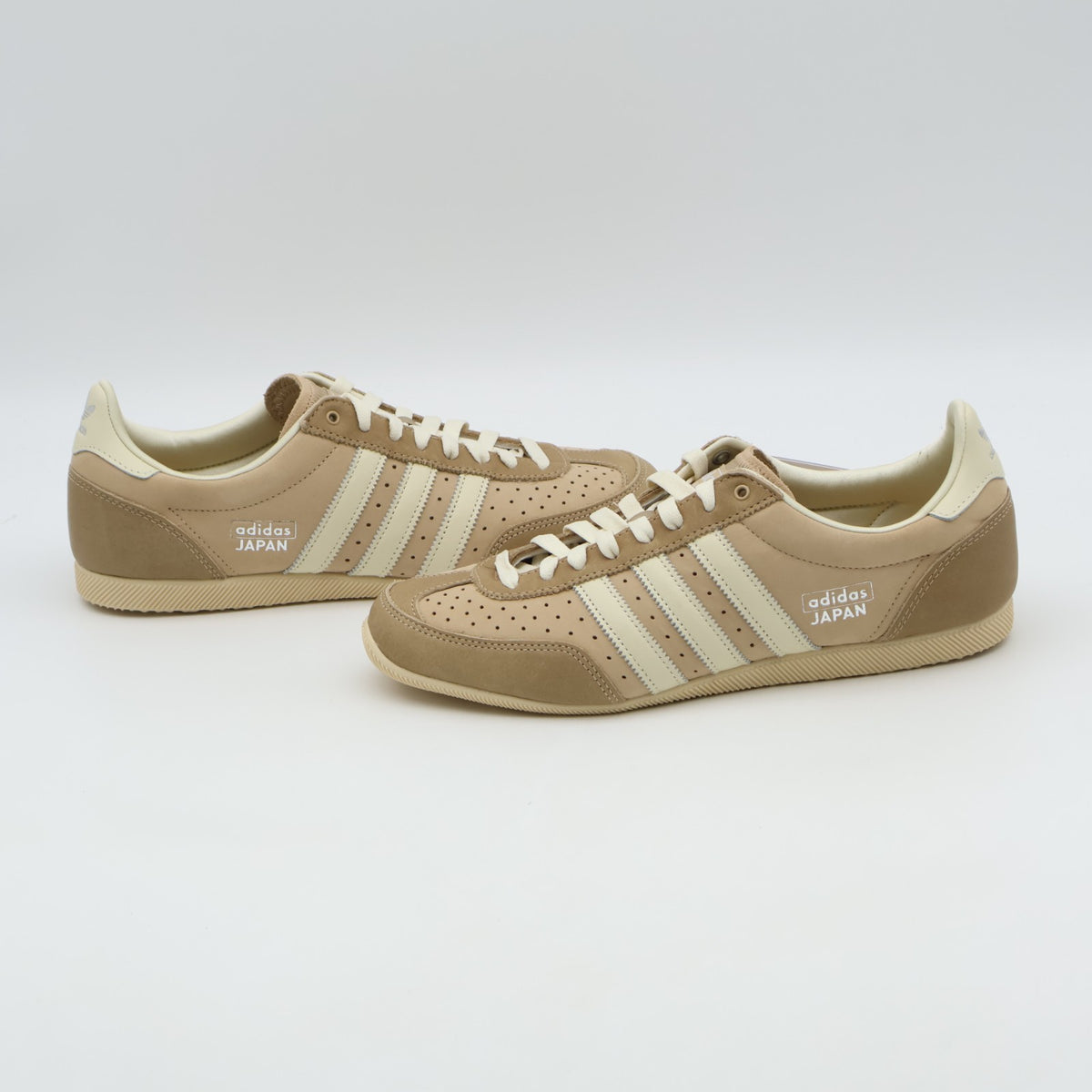 JS0253 adidas Originals Japan Warm Sandstone Cream White Silver (Women's)