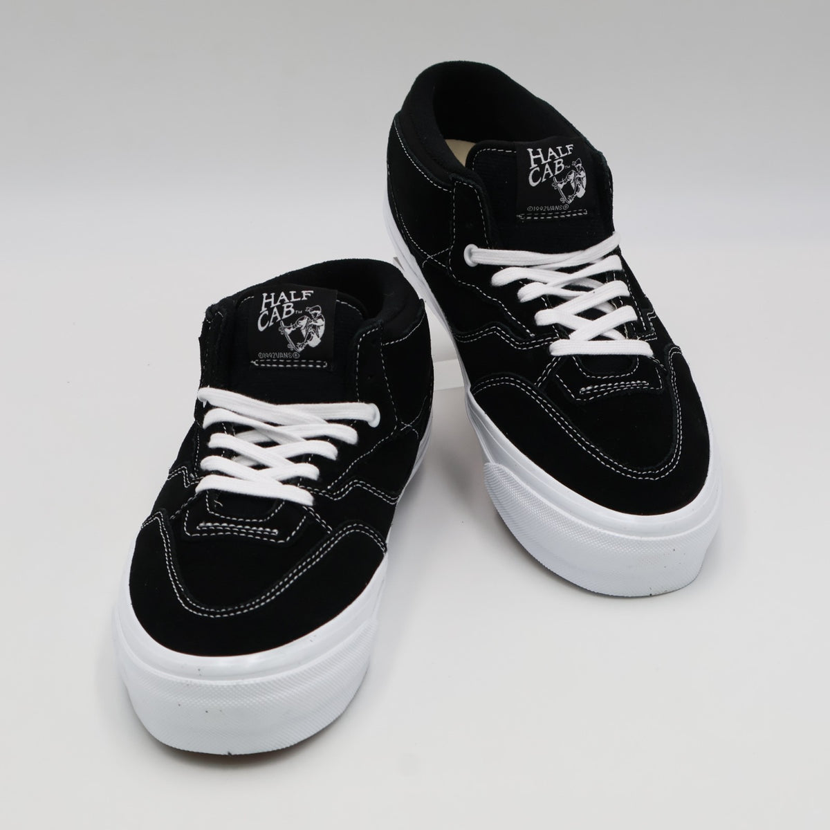 VN000CXJBZW PREMIUM HALF CAB REISSUE 33 (Men's)