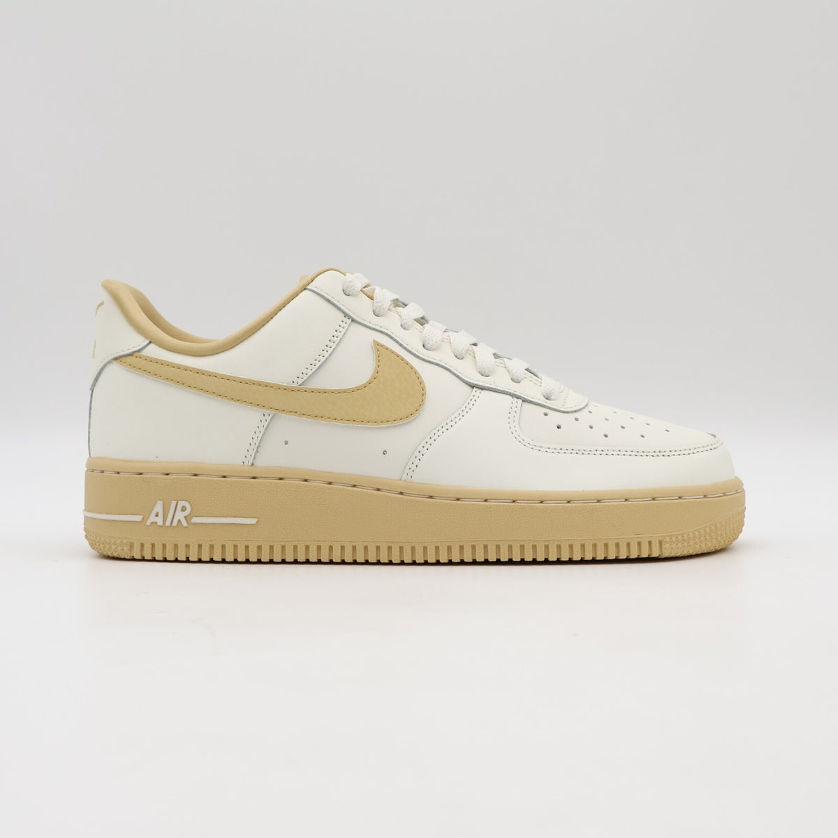 FZ3597-133 Nike Air Force 1 '07 Sail Vintage Green Sesame (Women's)