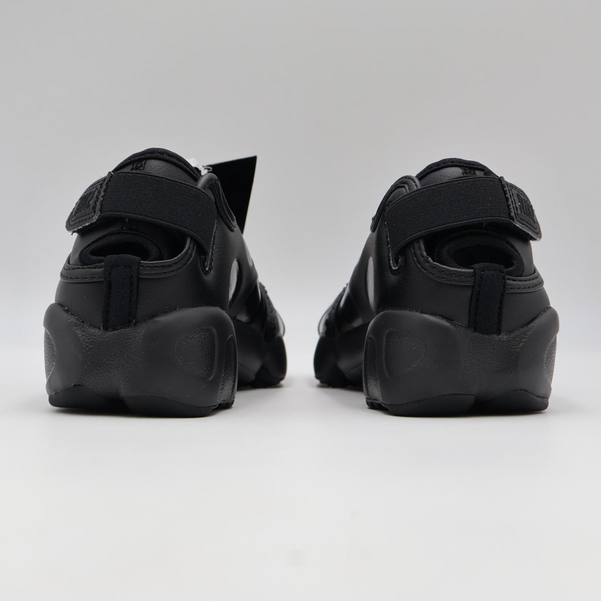 IR1226-002 Nike Air Rift "Polka Dot/Triple Black" (Women's)