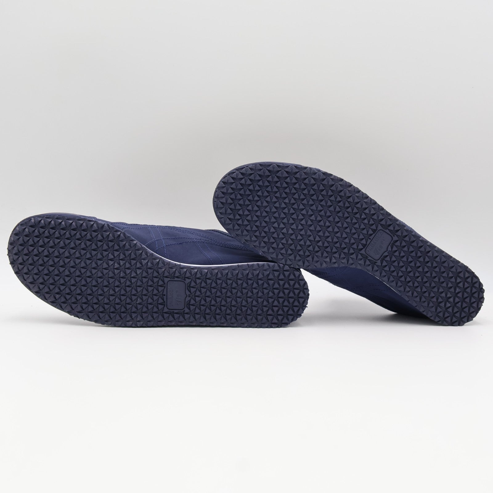 1183B603-404 Onitsuka Tiger Mexico 66 Slip-On Midnight (Men's)