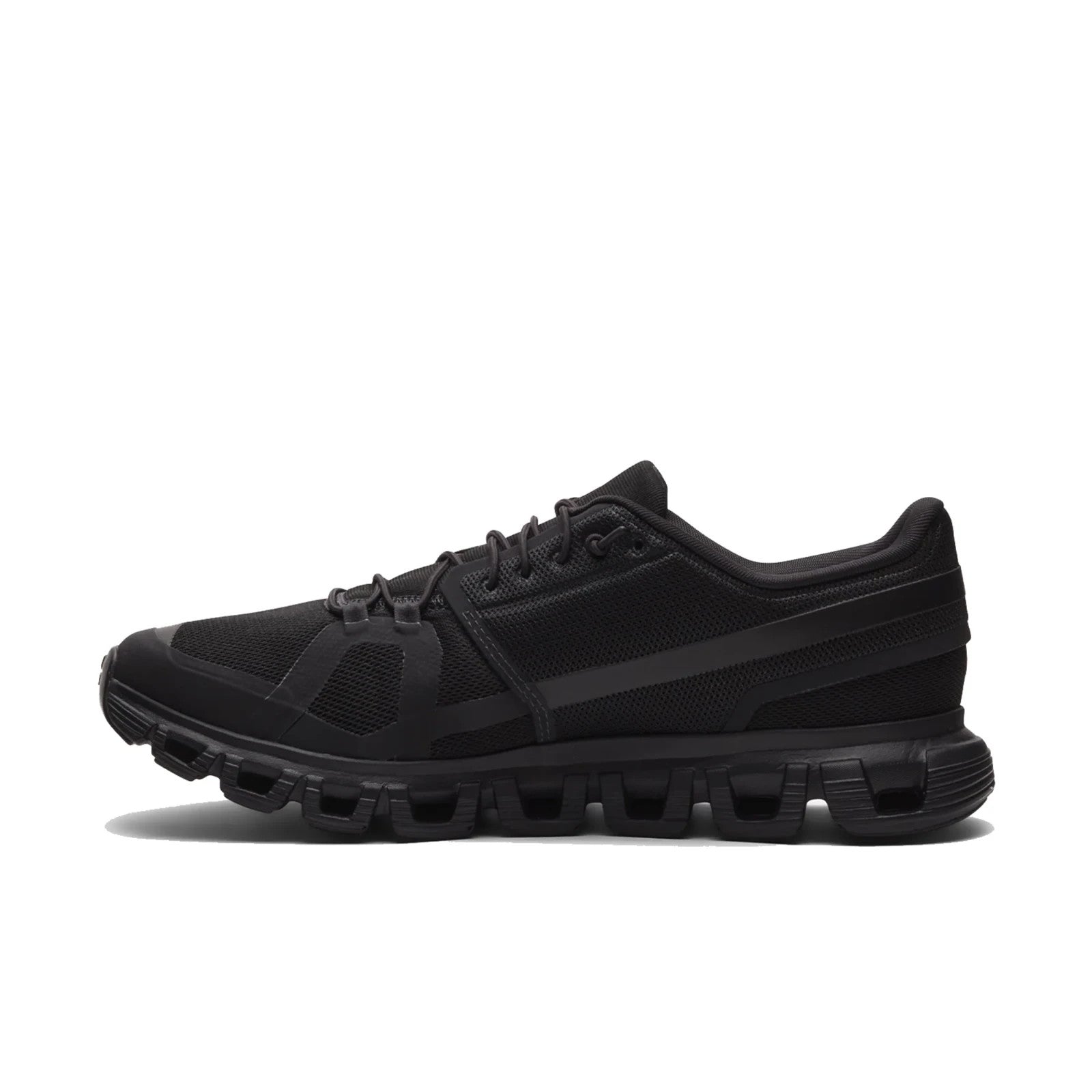 3WG11091043  Dover Street Market (DSM) Ã On Cloud 6 "Black/Black" (Women's )