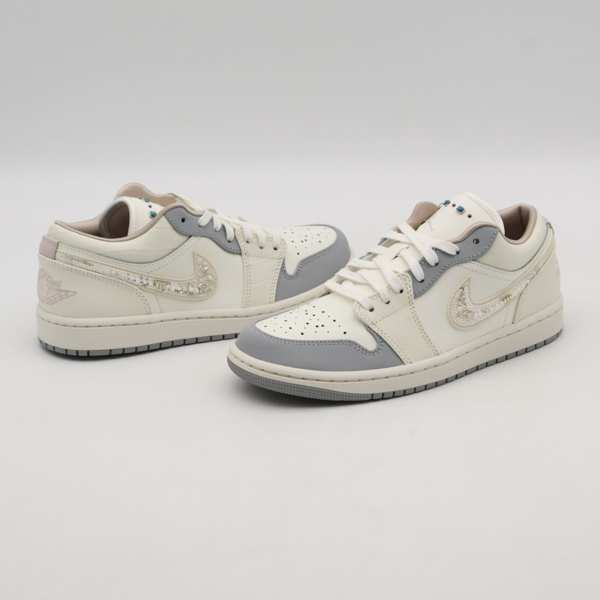IH7323-100 Nike  Air Jordan 1 Low Turquoise Gemstones (Women's)