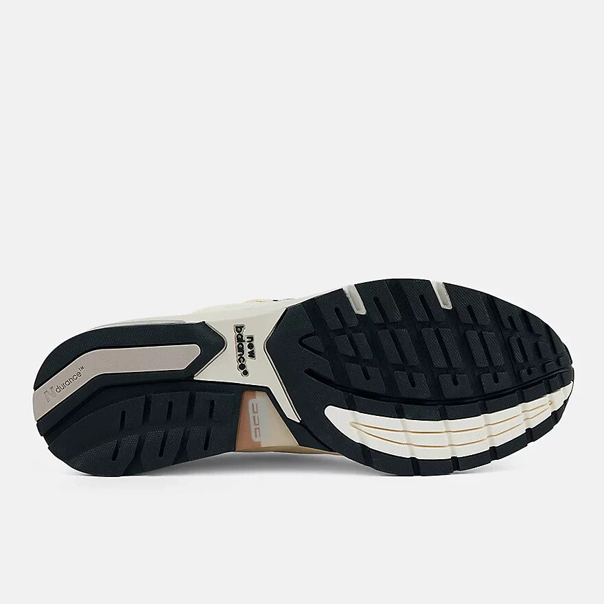 U992MC New Balance 992 Calcium Raw Cashew (Men's)