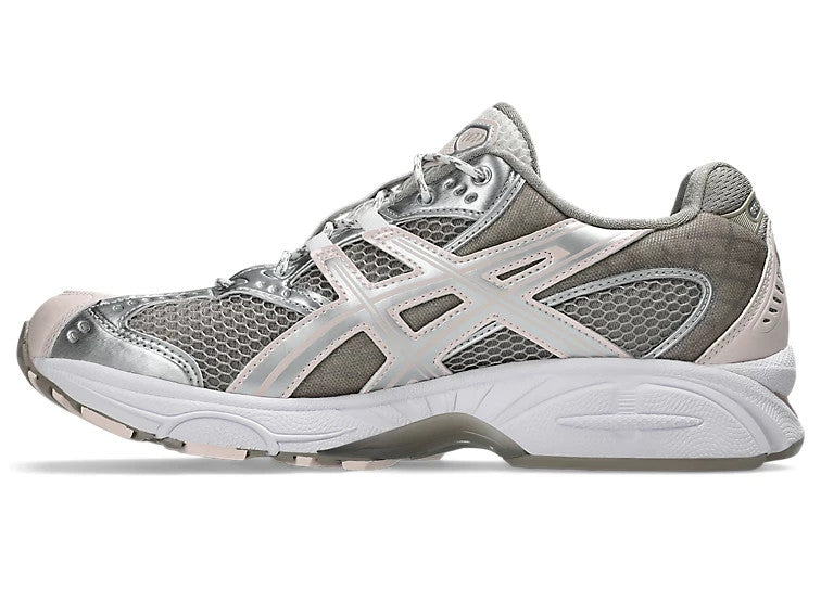 1203A543-114 Asics Gel-Nimbus 10.1 "Cream/Pink Cloud" (Men's)