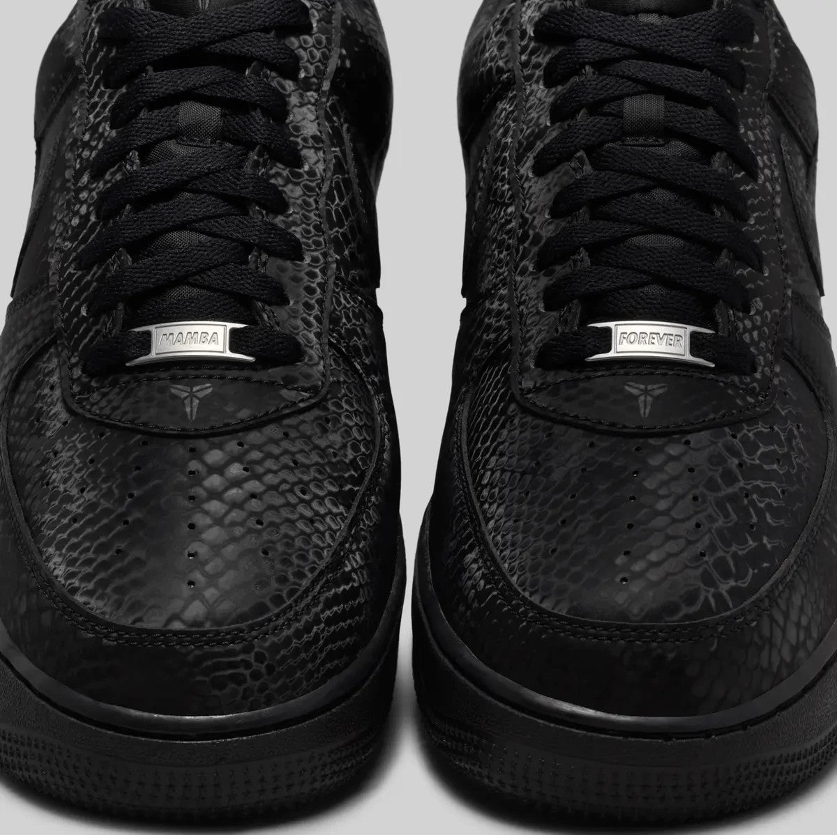 IB0018-003 Kobe Bryant Ã Nike Air Force 1 Low Triple Black (Men's)