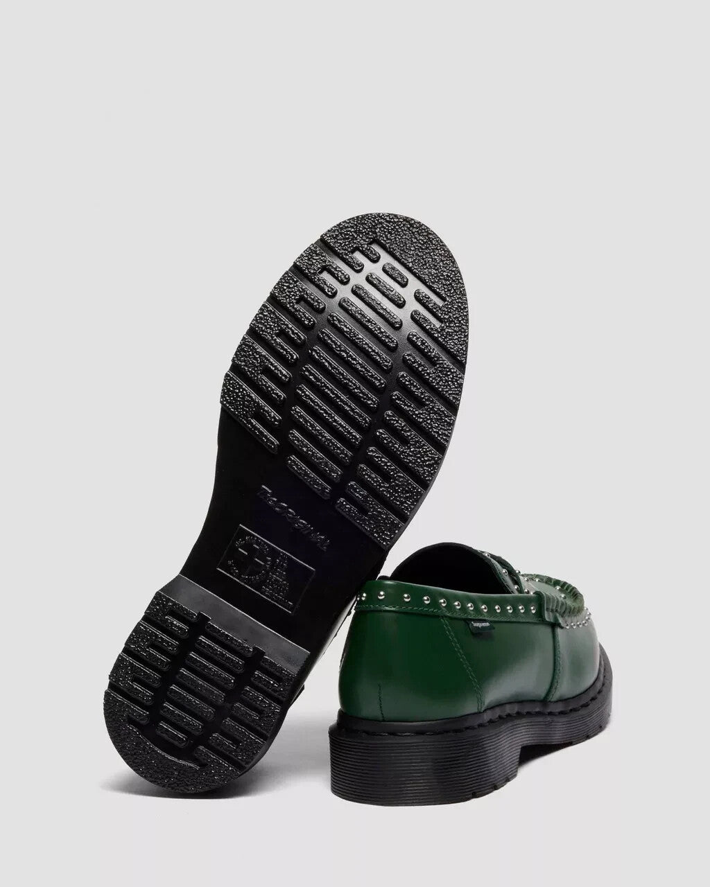 41873300 Supreme Ã Dr.Martens Studded Penton Loafer Dark Green 25SS Week (Men's)