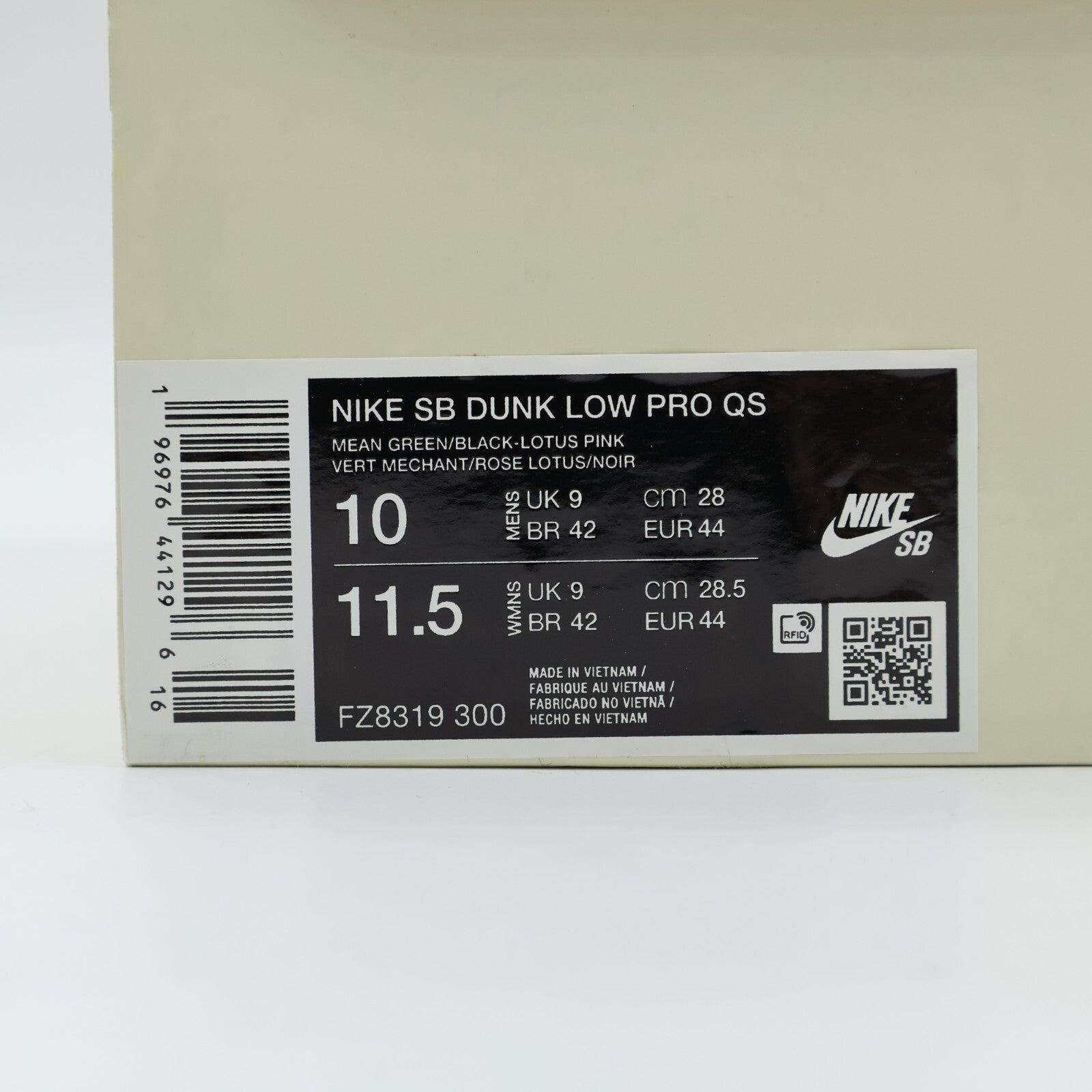 FZ8319-300 The Powerpuff Girls Nike SB Dunk Low Pro QS Buttercup (Men's)
