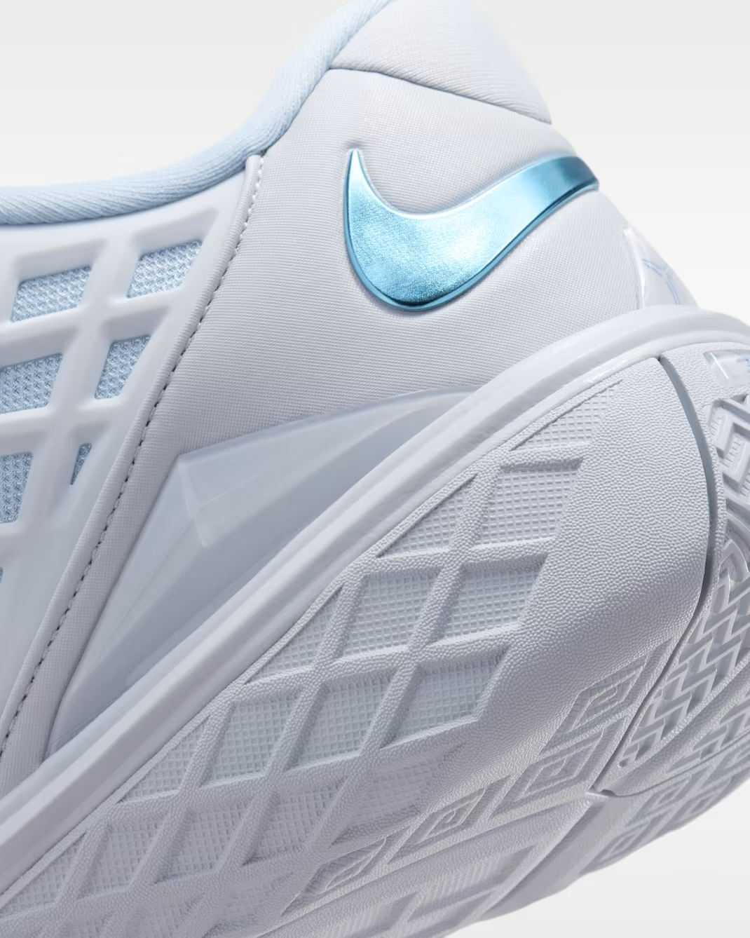 IV7127-001 Nike Kobe 3 Low Protro Basketball Shoes (Men's)