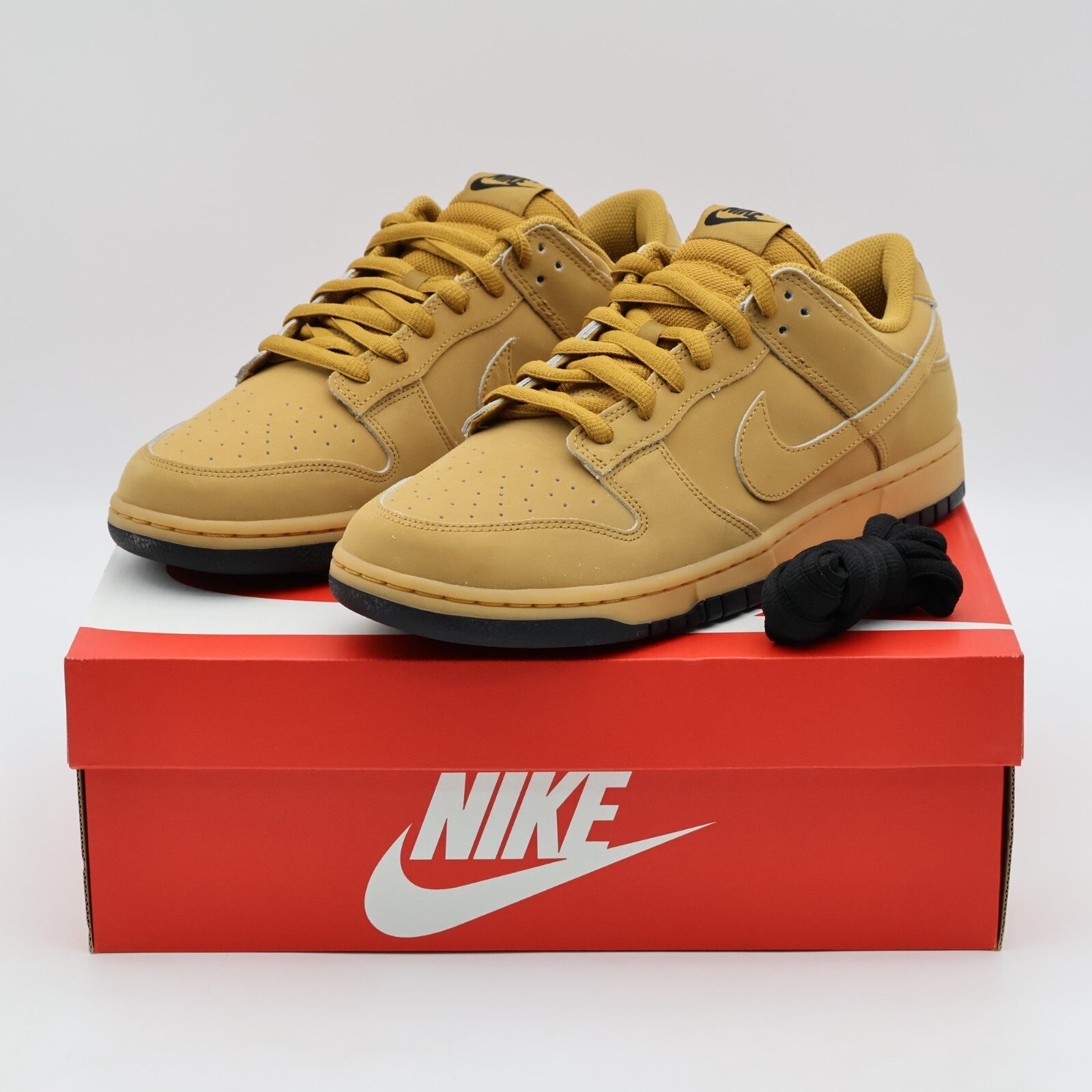 HQ1932-700 Nike Dunk Low Retro SE Wheat Gum Yellow Black (Men's)