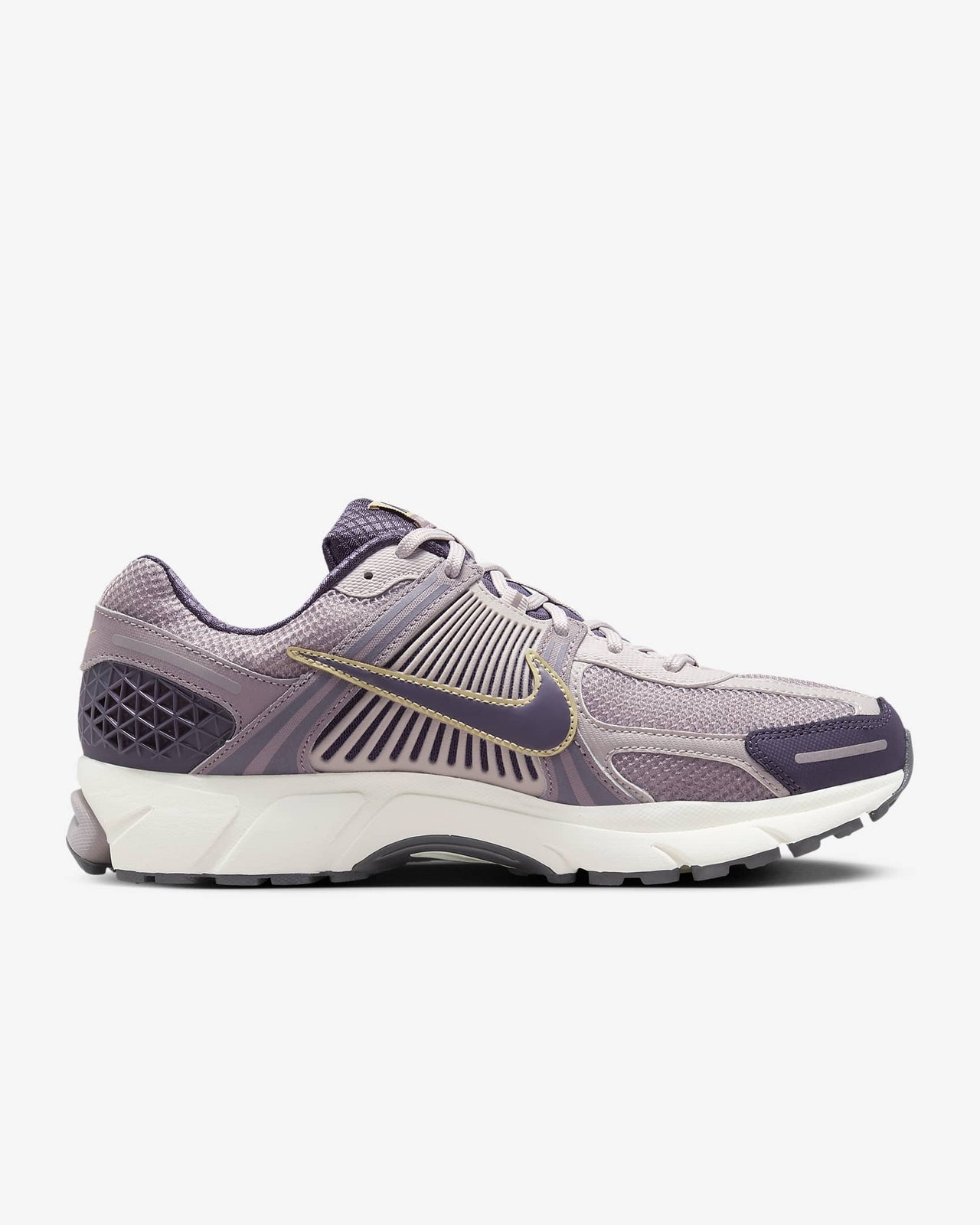 HQ3643-019 Nike Zoom Vomero 5 Platinum Violet Light Violet Ore Team Gold (Men's)