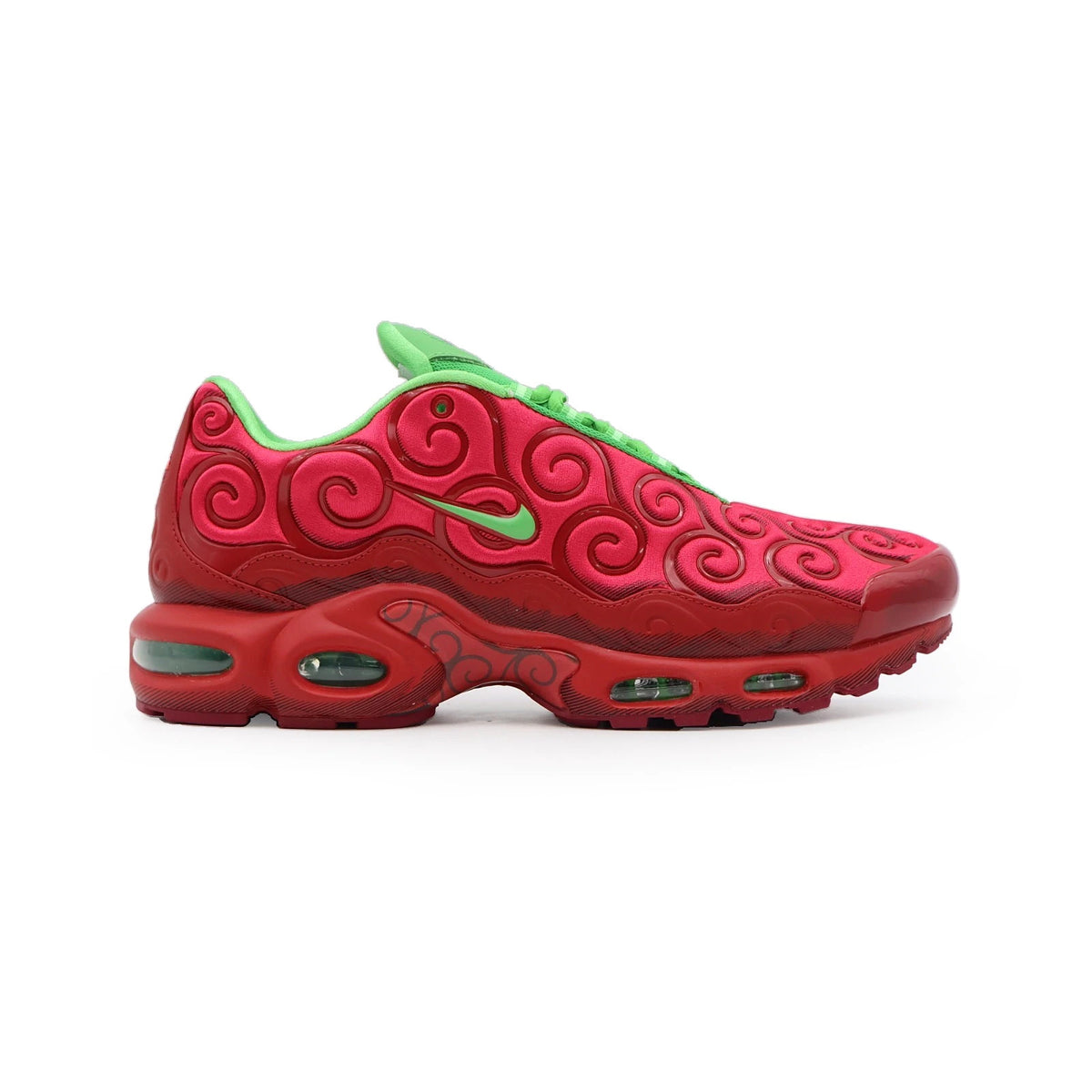 IW1282-600 One Piece Ã Nike Air Max Plus "Devil Fruits/Ope Ope" (Men's)