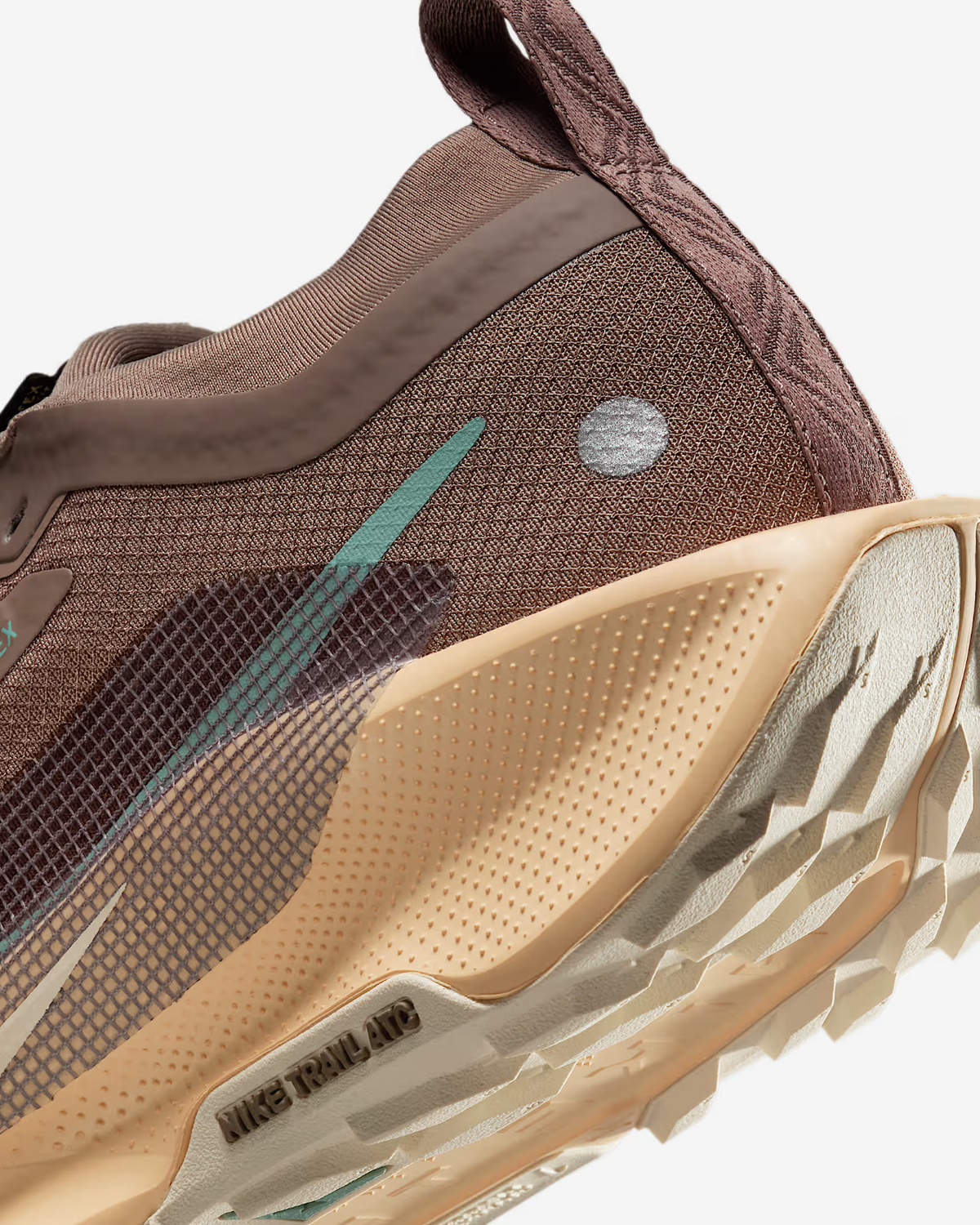 FQ0912-200 Nike Pegasus Trail 5 GORE-TEX Mink Brown Orange Chalk Pearl (Women's)