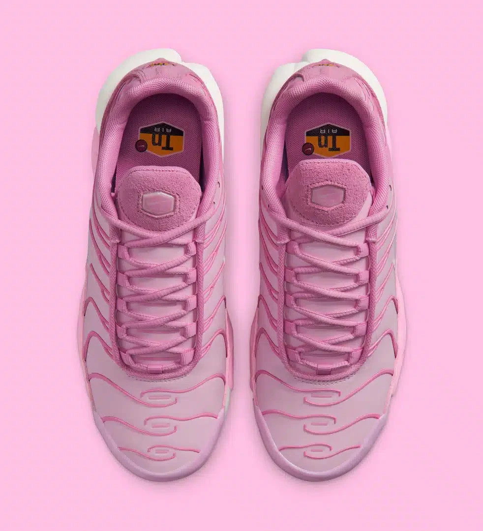 IV5286-600 Nike Air Max Plus "Pink Rise/Summit White" (Women's)