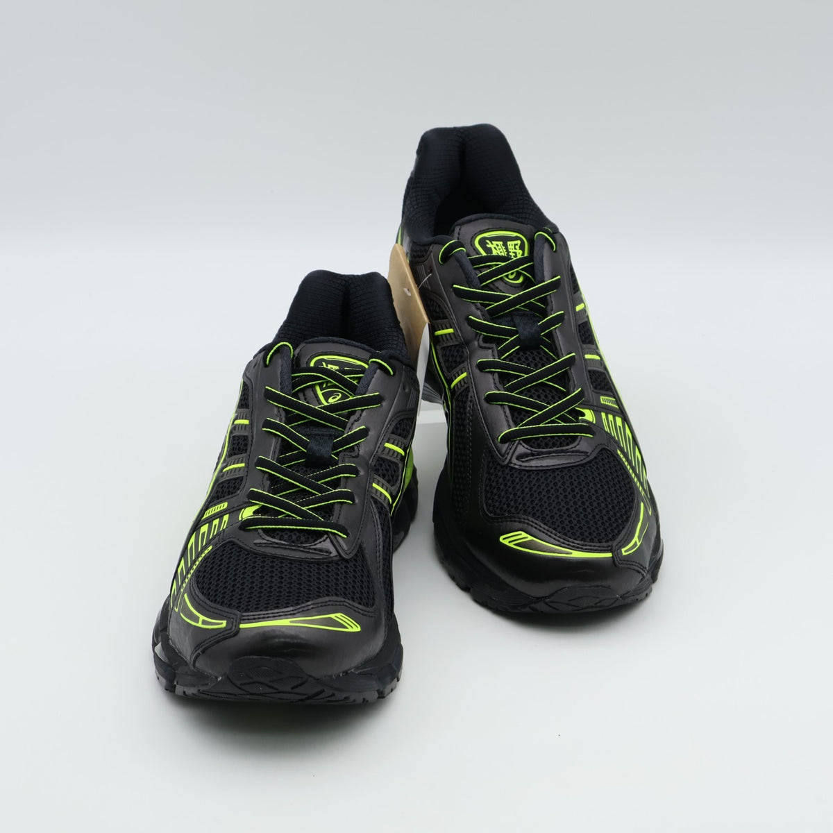 1203B227-001 atmos Ã Albino & Preto Ã Asics Gel-Kayano 12.1 (Men's)