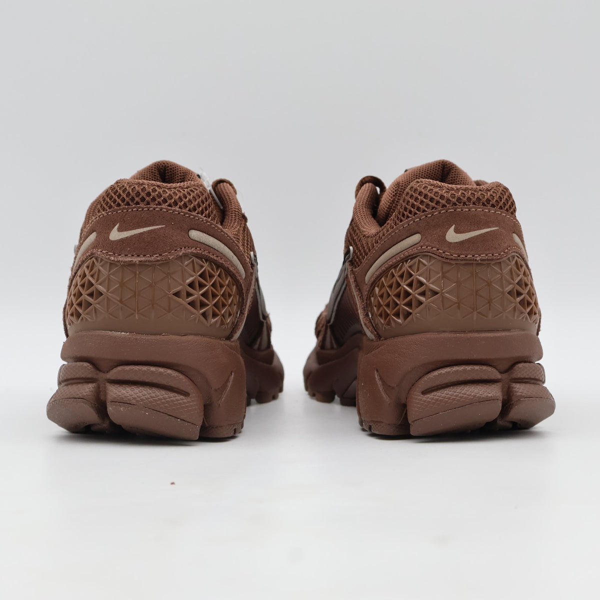 HQ0458-201 Nike Zoom Vomero 5 Fauna Brown Velvet Brown Mink Brown
