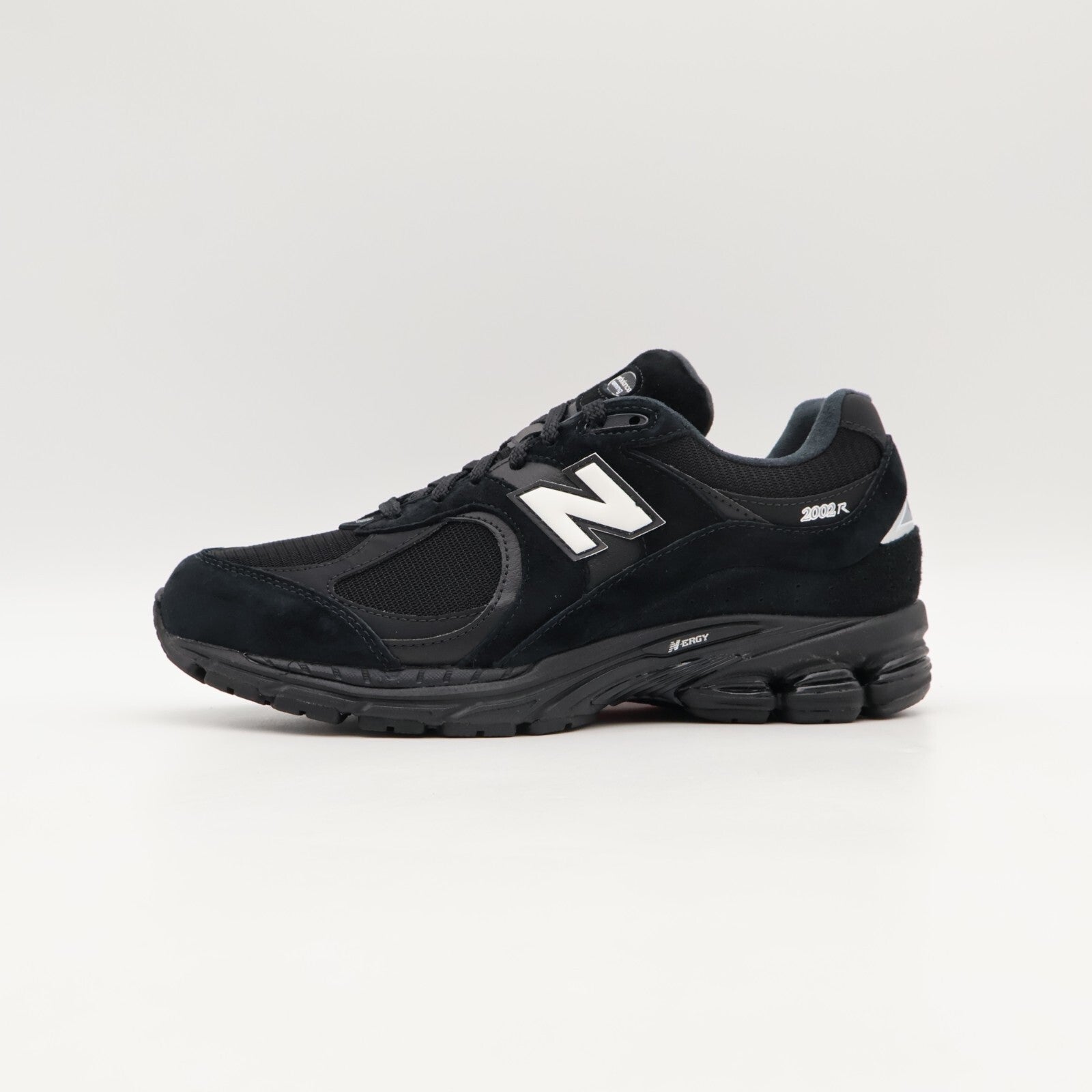 M2002RXX New Balance 2002R GORE-TEX Black White (Men's)