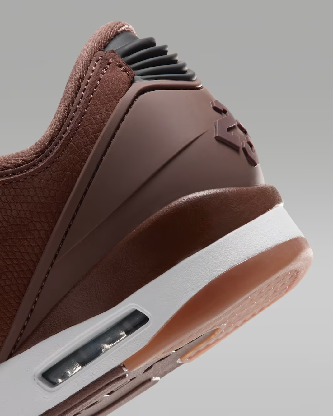IH2047-200 Nike Jordan Sixty Plus Low "Fauna Brown/Bronze Eclipse" (Men's)
