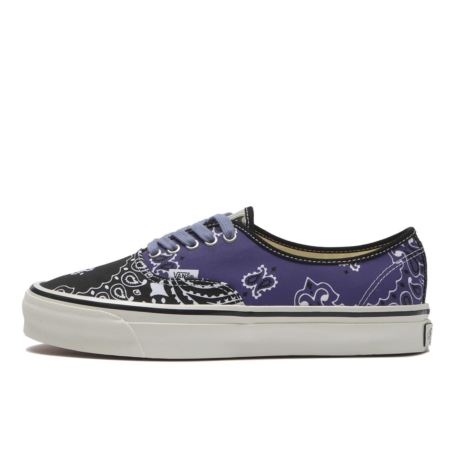 VN000D9NBMB Vans PREMIUM AUTHENTIC 44 "BANDANA MULTI"