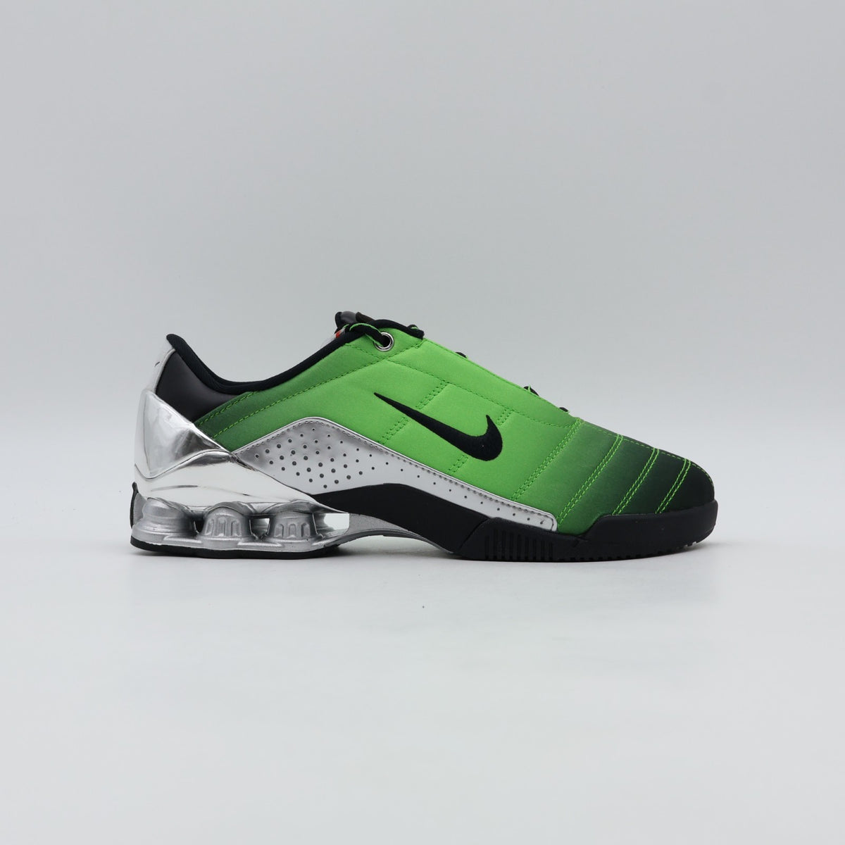 IQ5683-300 Forget-me-nots Ã Nike Total 90 Shox Magia "Green Gusto" (Women's)