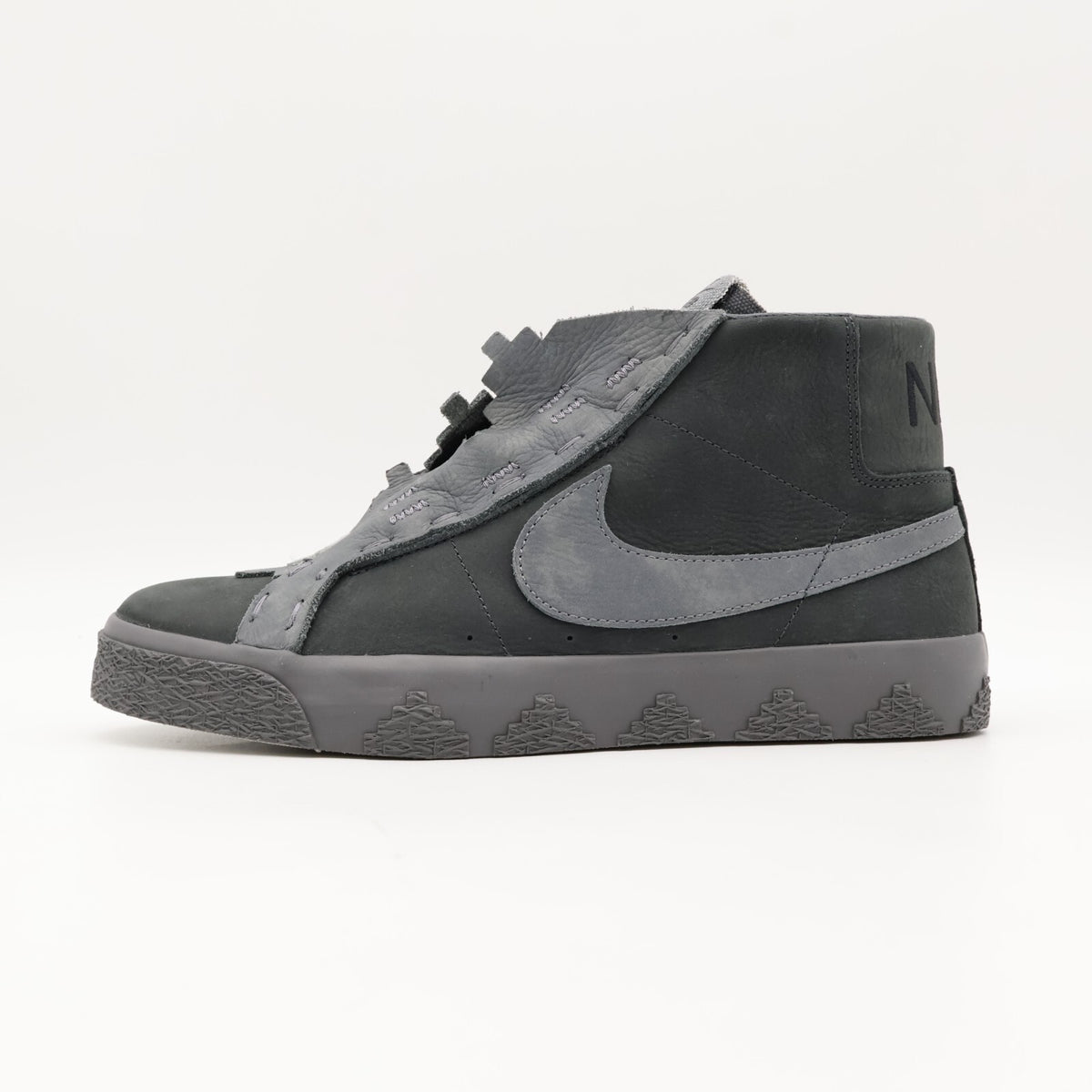 FQ0792-001 Diâorr Greenwood Nike SB Zoom Blazer Mid QS Dark Grey (Men's)
