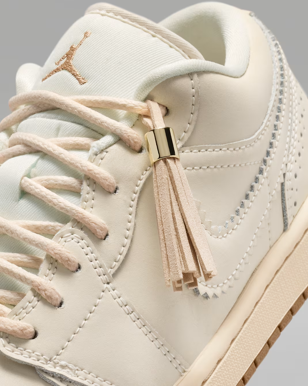 IO0759-100 Nike Air Jordan 1 Low SE "Brogue" (Women's)