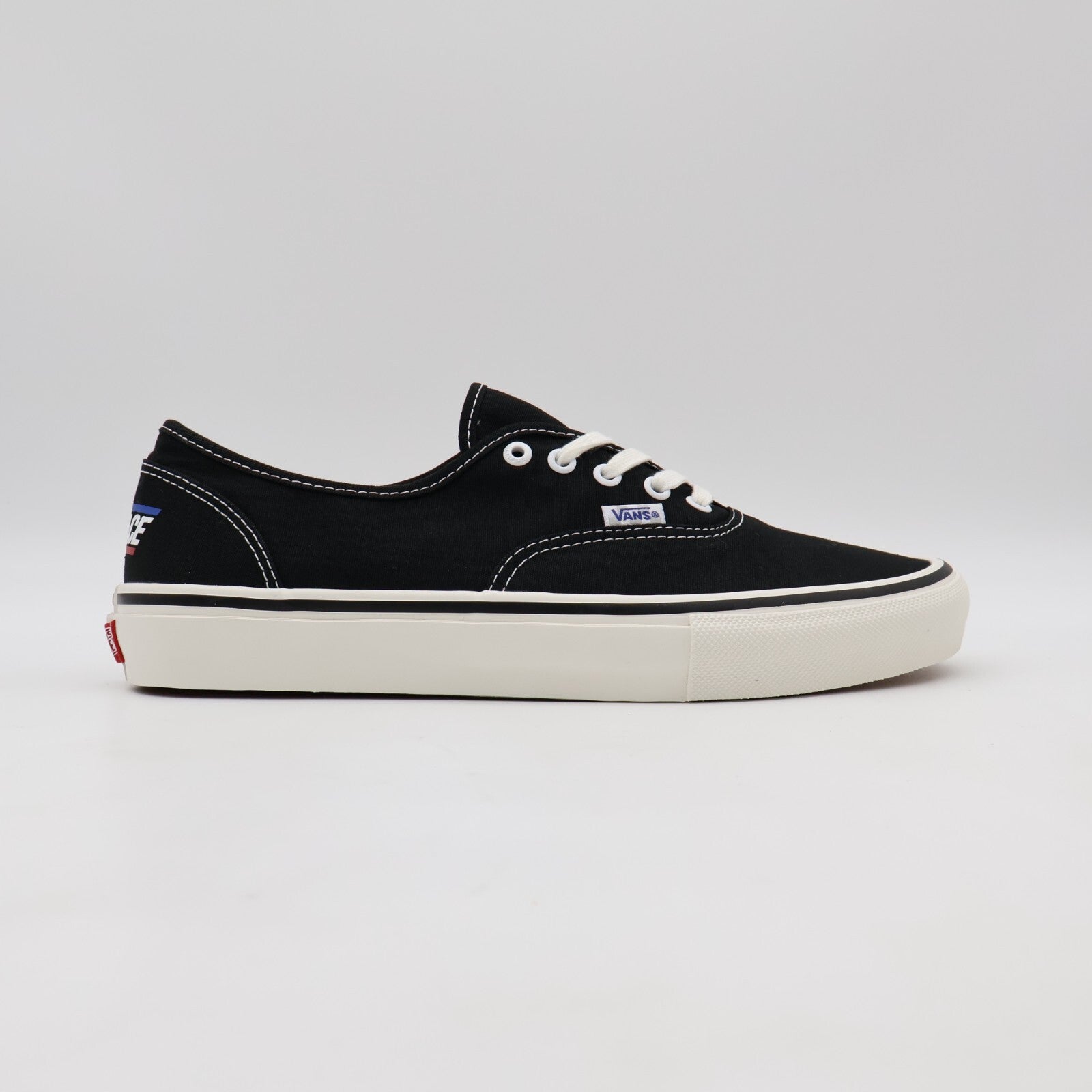 VN000NBEBA2 Palace Skateboards Vans Authentic Black (Men's)