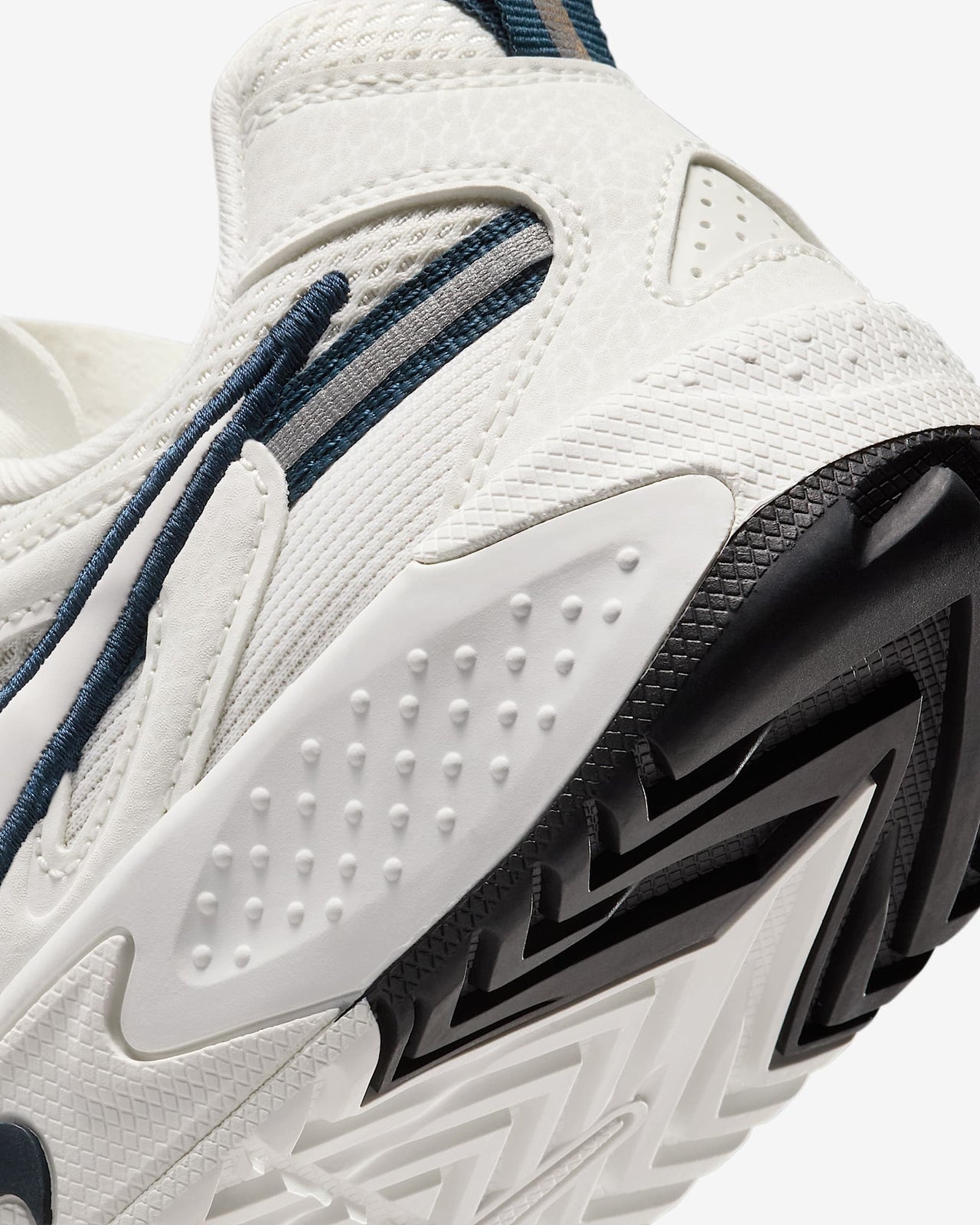 FN0314-101 Nike Jam Shoes (Women's)