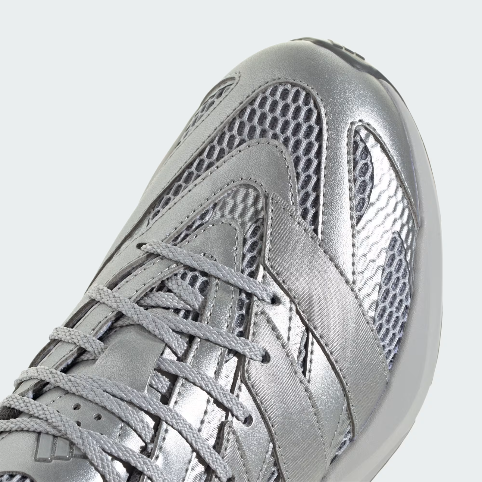 JQ1944 Mercedes AMG PETRONAS F1 Team Ã adidas Lightblaze Matte Silver (Men's)
