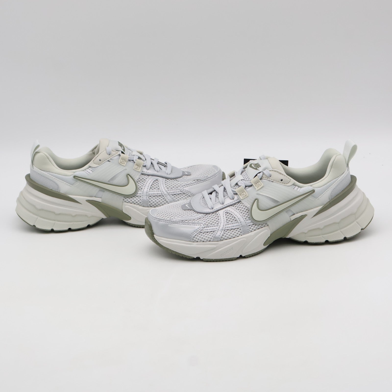 FD0736-006 Nike Women's V2K Run Photon Dust Light Silver Summit White (Women's)