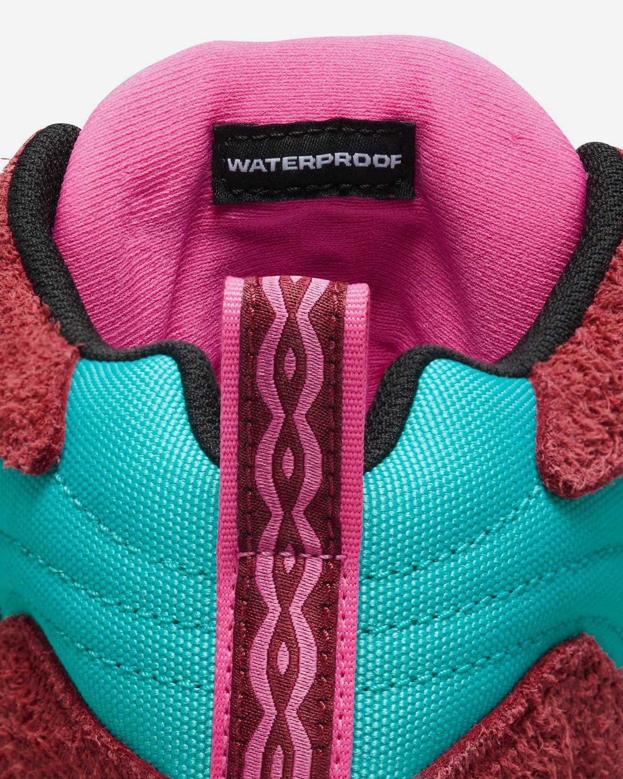 FD0212-600 Nike ACG Torre Mid Team Red and Dusty Cactus (Men's)