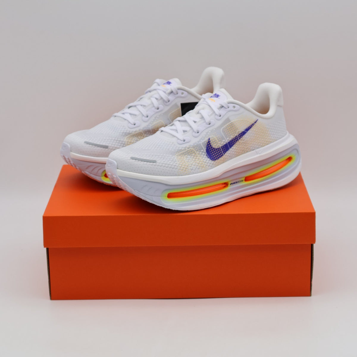 HQ2050-101 Nike Vomero Premium "White/Total Orange/Lapis"