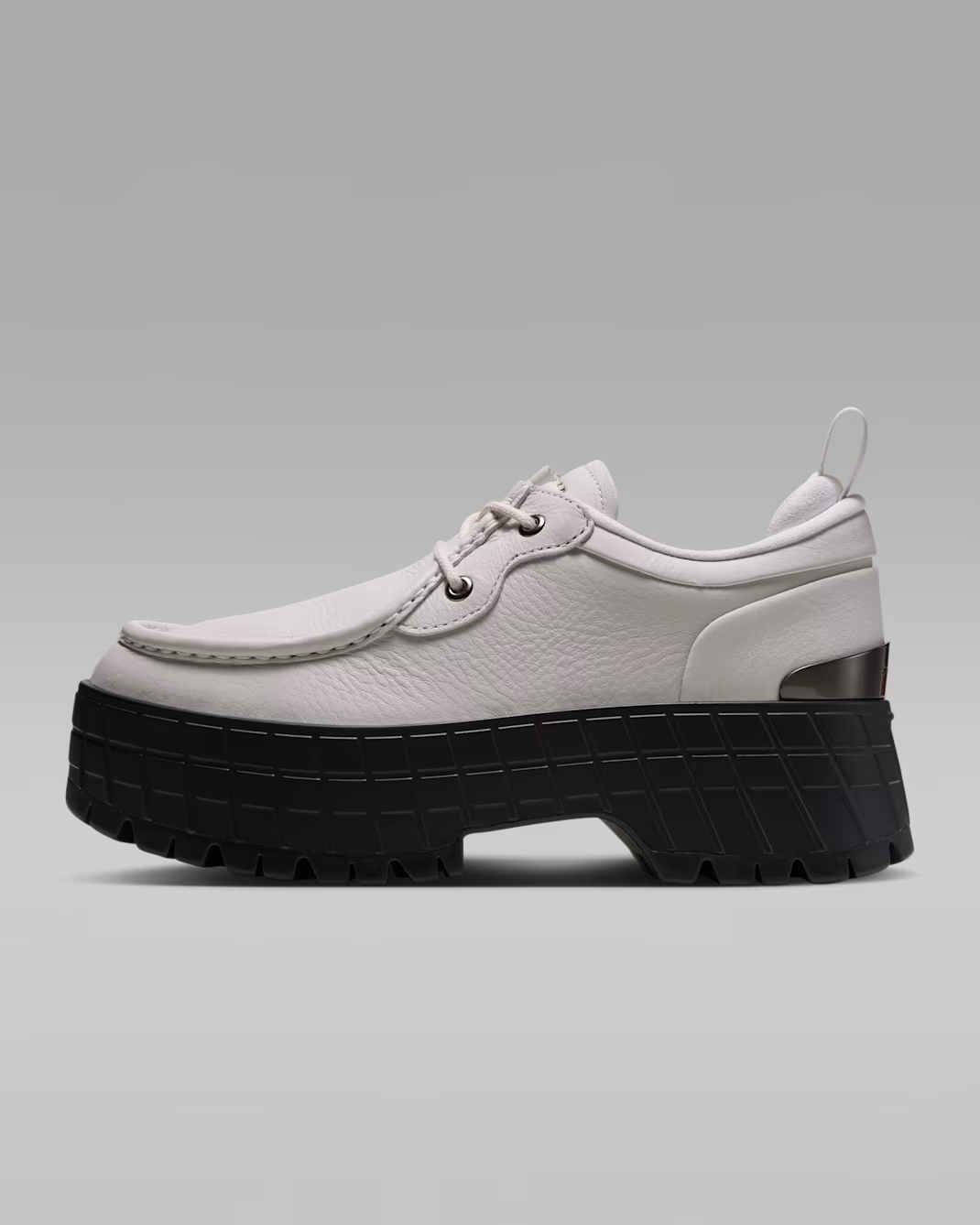 IQ4927-100 Nike Air Jordan 1 Brooklyn Low "Swan/Metallic Silver" (Women's)