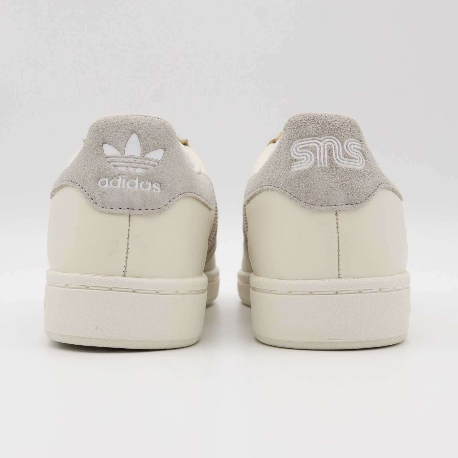ID2878 SNS adidas Originals HRLM Core White Off White Alumina (Men's)