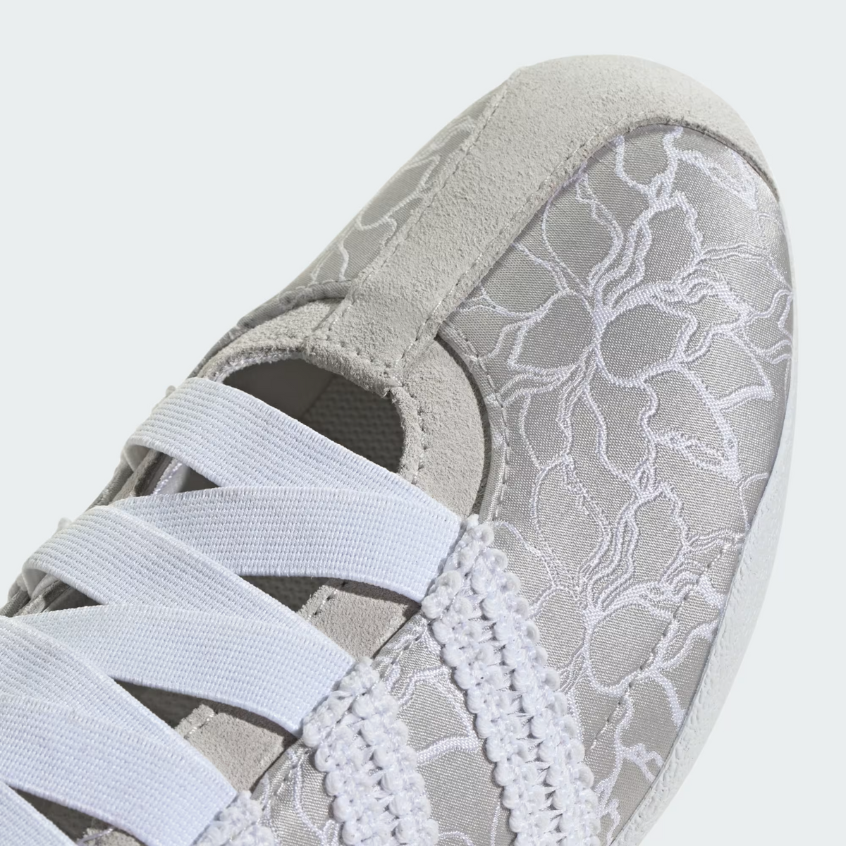 KK2441 adidas Tokyo MJ (Women's)